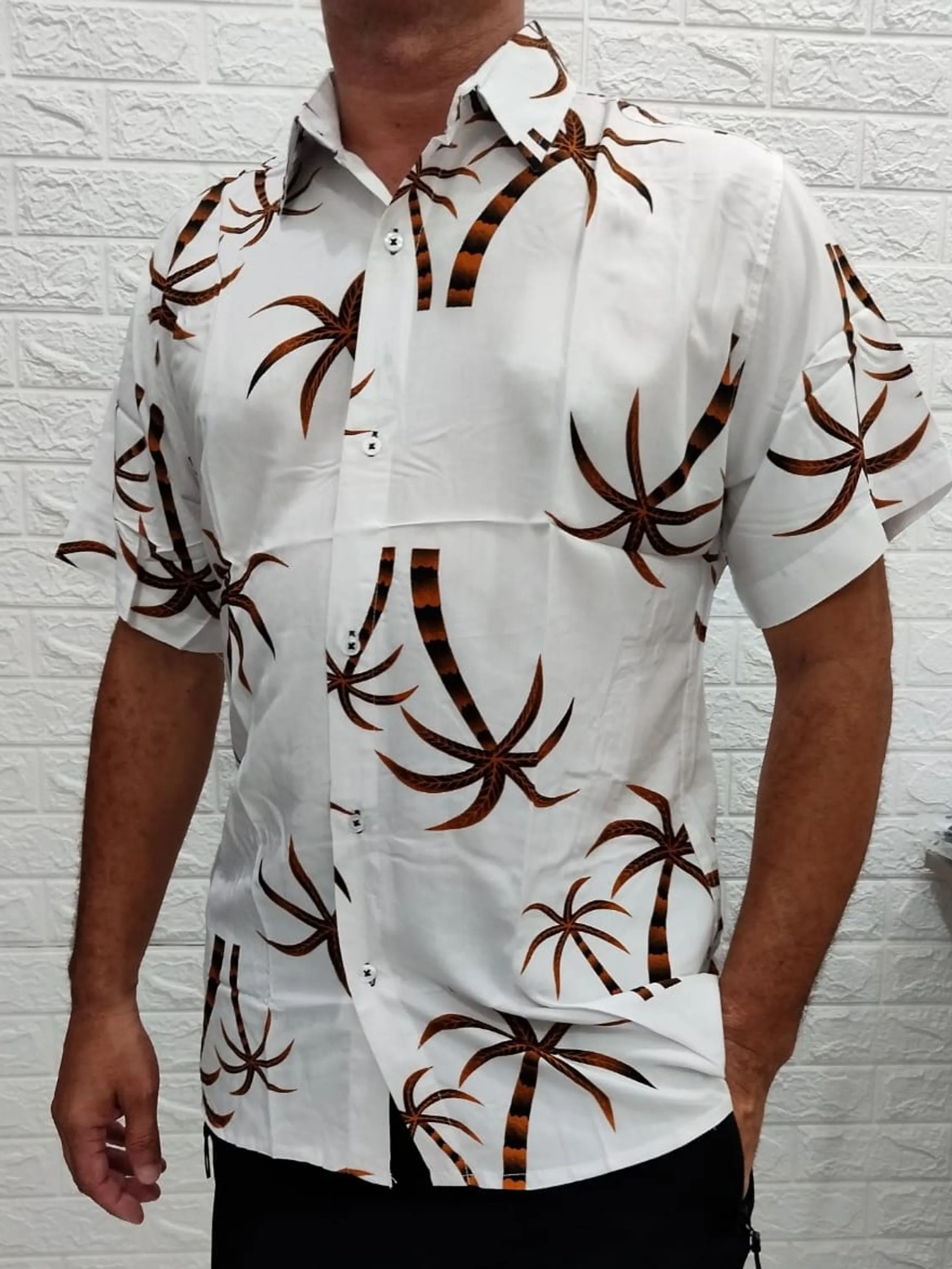 Camisa Masculina Tropical Manga Curta Estampada Social