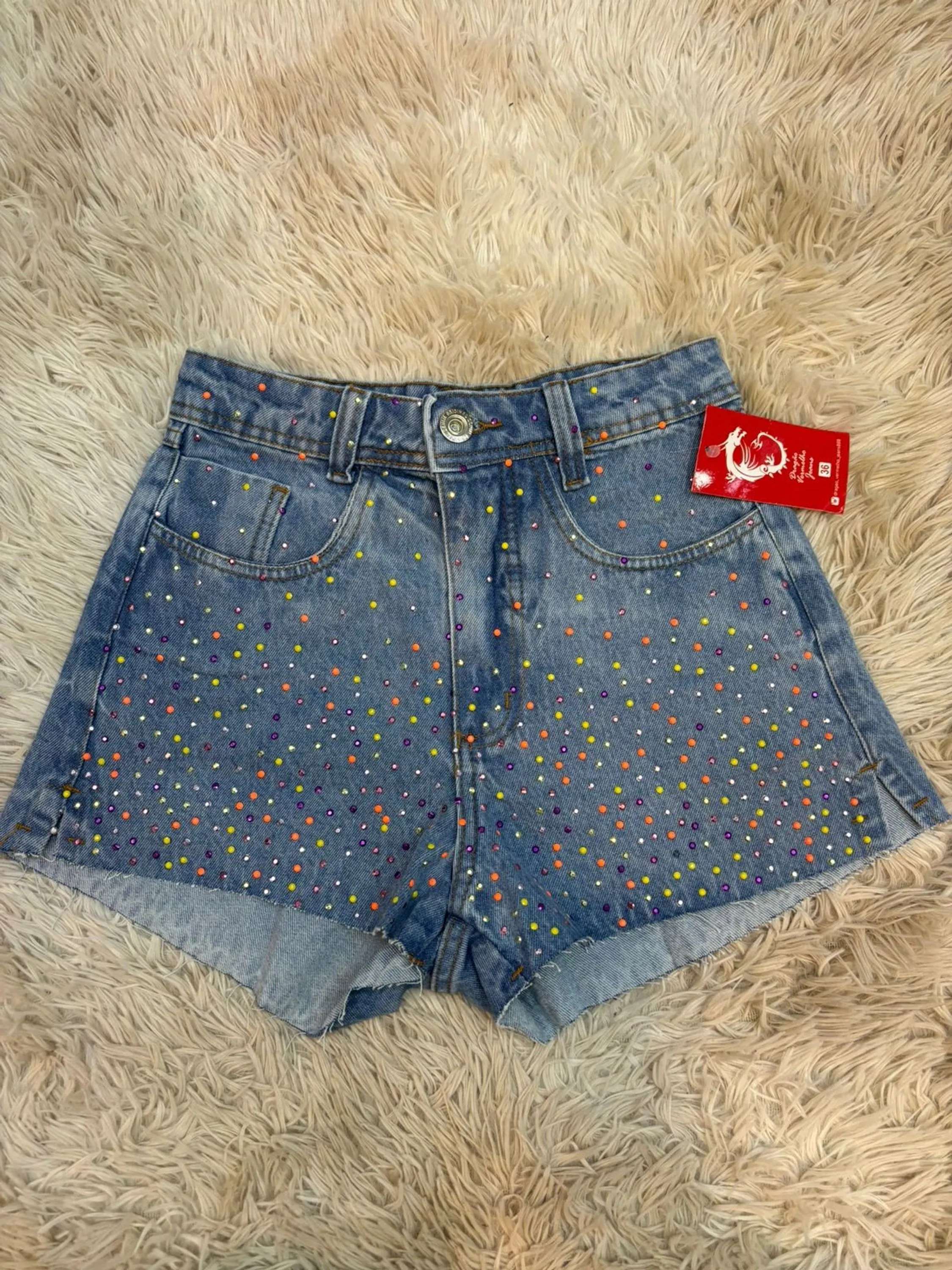 shorts jeans com pedra feminina