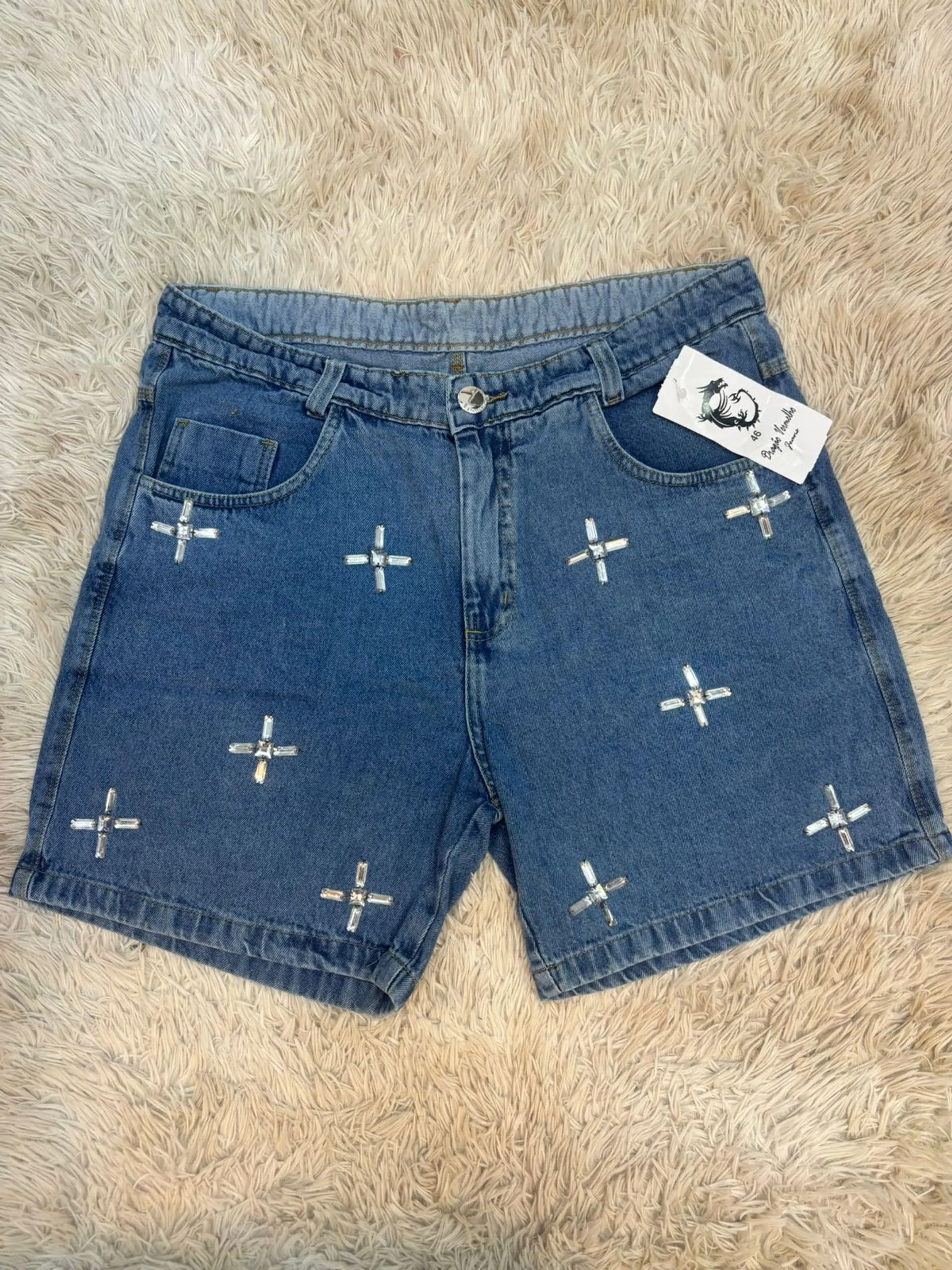 shorts jeans plus size com pedra feminina