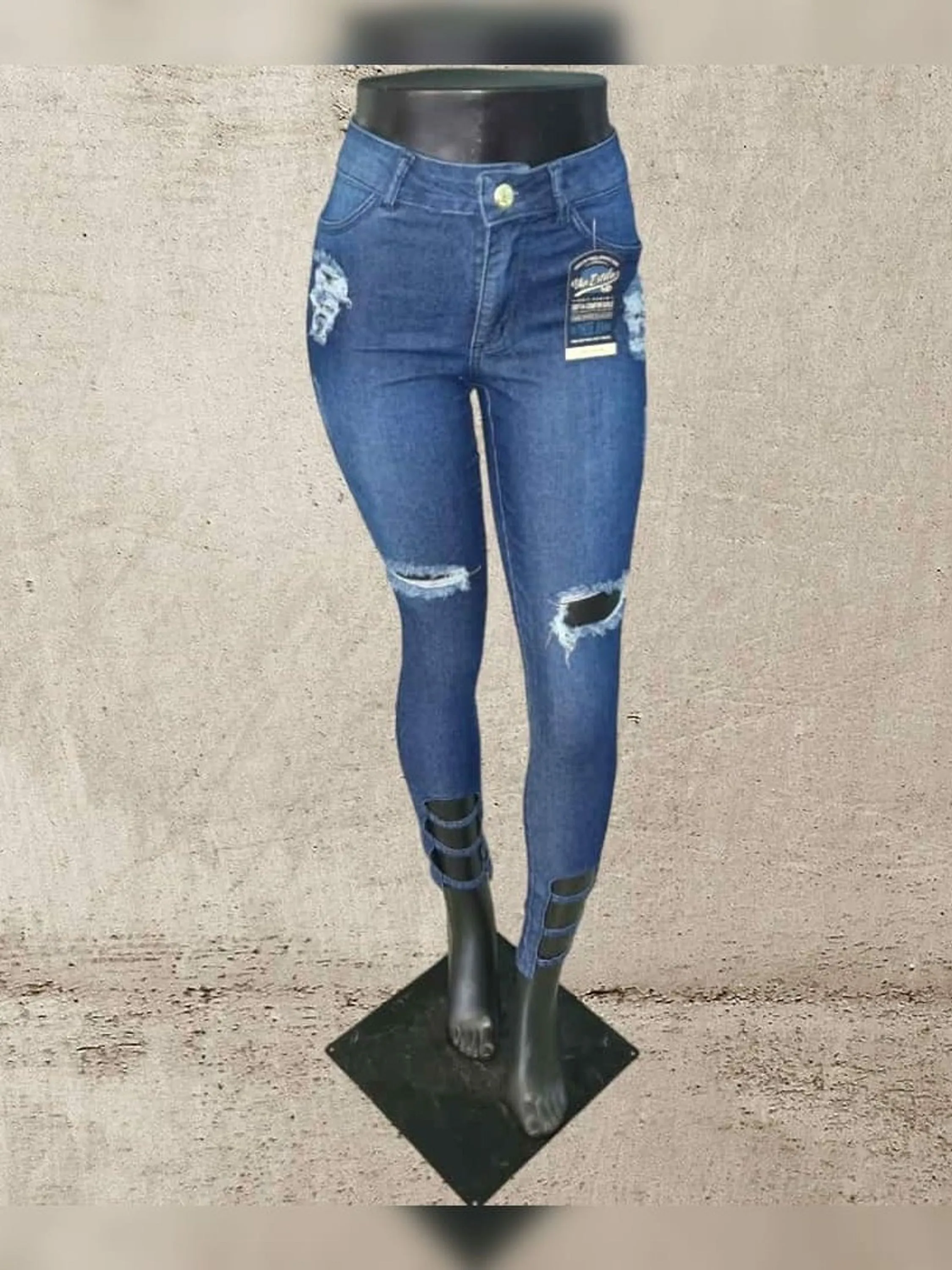 Calça feminina destroyd 123