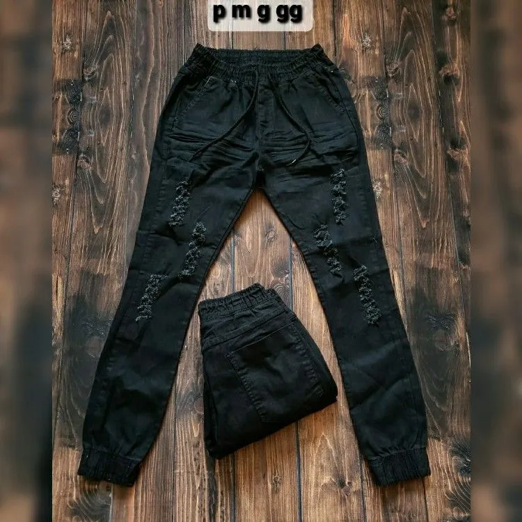 Calça jogger preta rasgada 1058