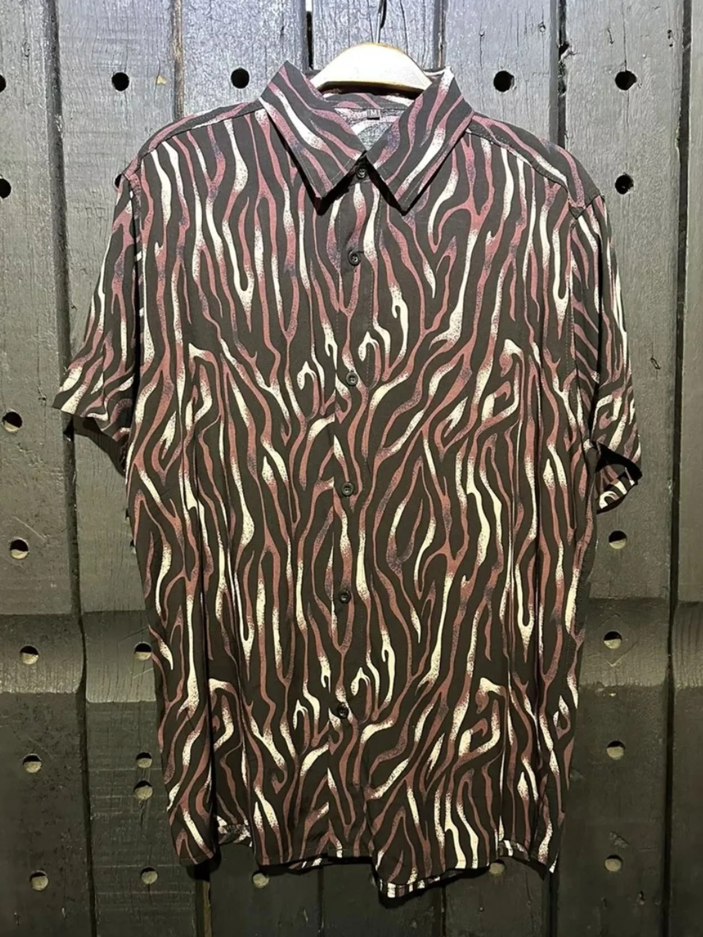 Camisa Social Estampada Animal Print Masculina Manga Curta Slim