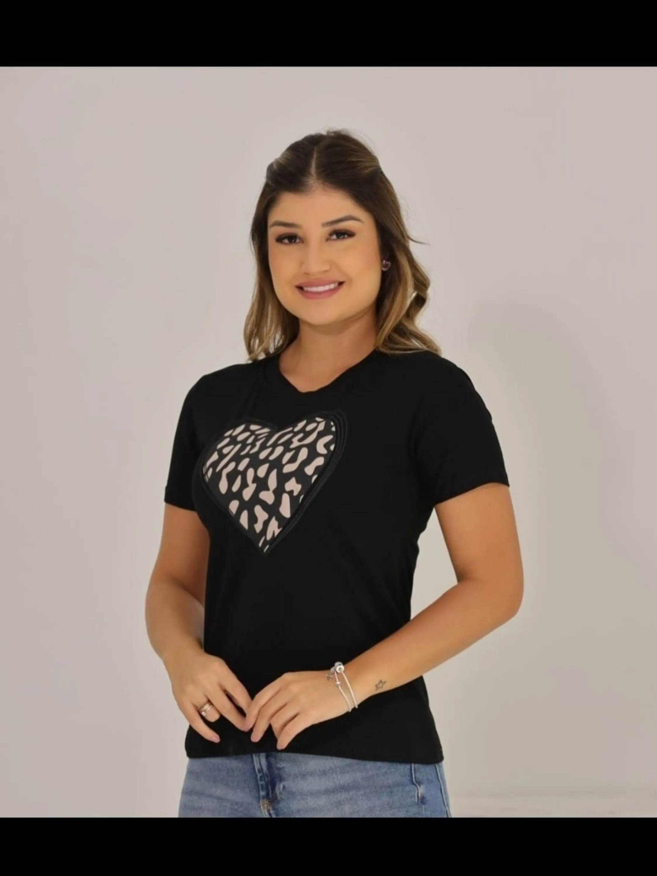 PROMOÇÃO T-shirt Coração Onça