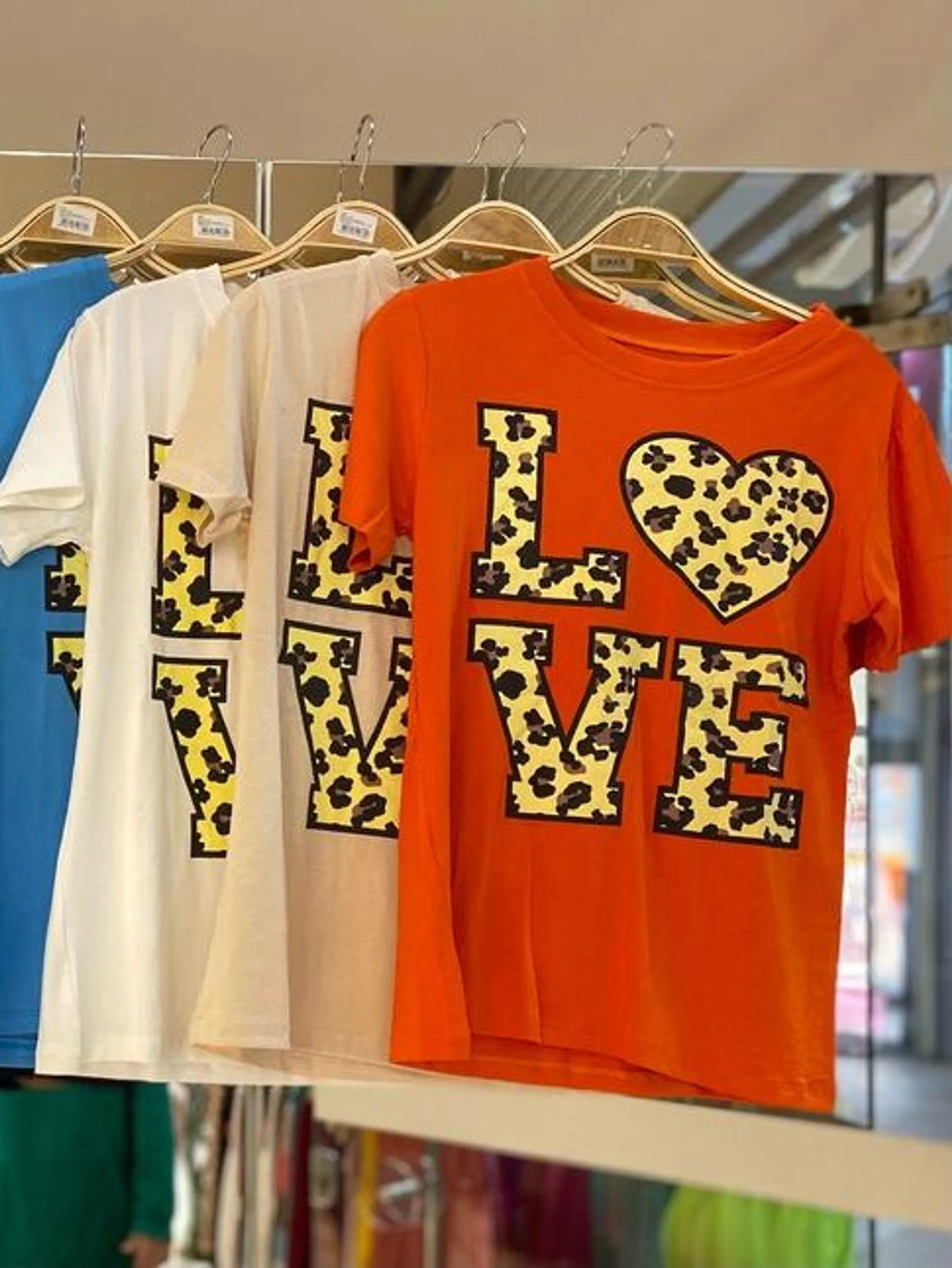 Promoção T-shirt Love onça grande