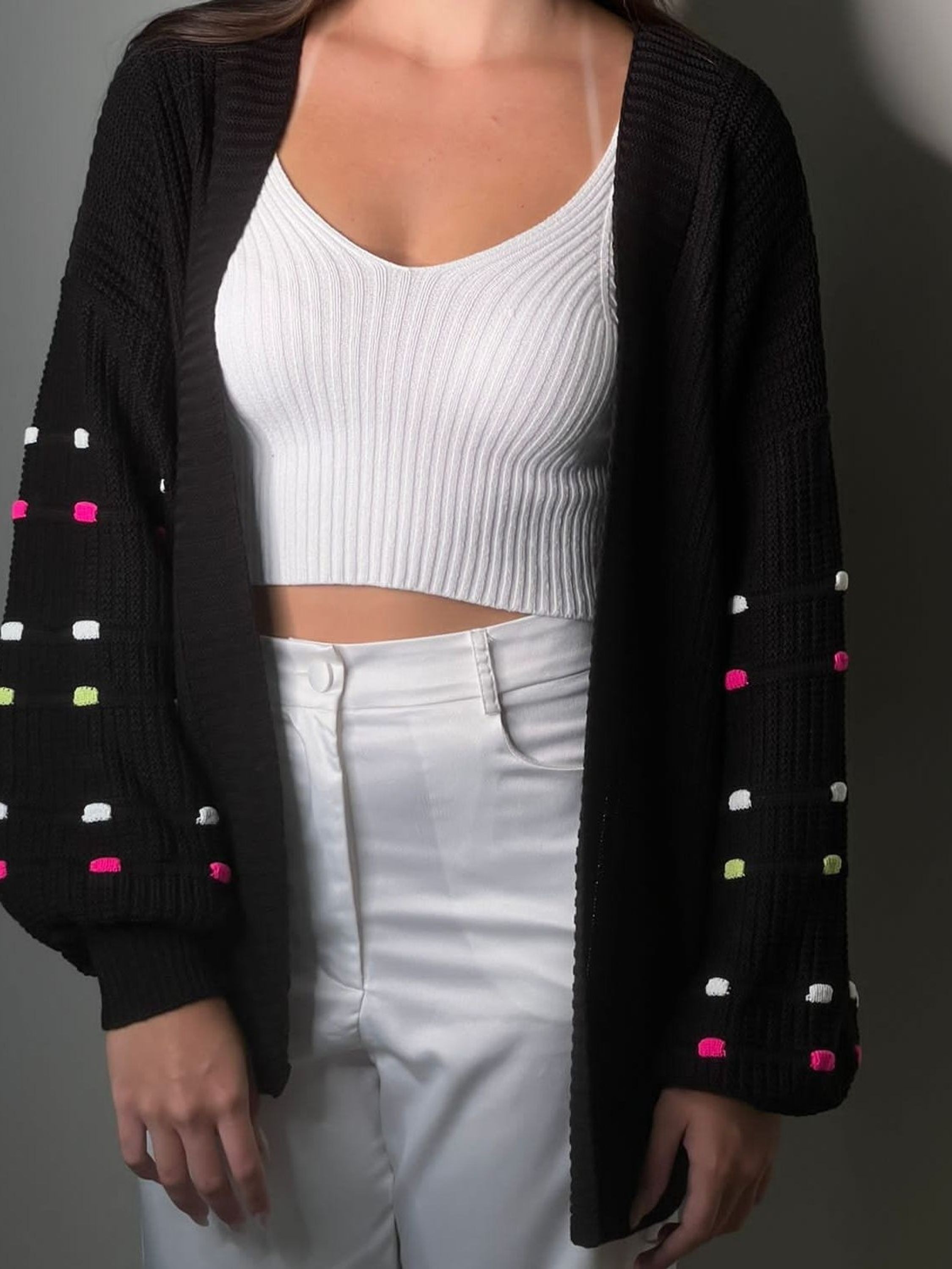 Cardigan tricot com detalhes no braço