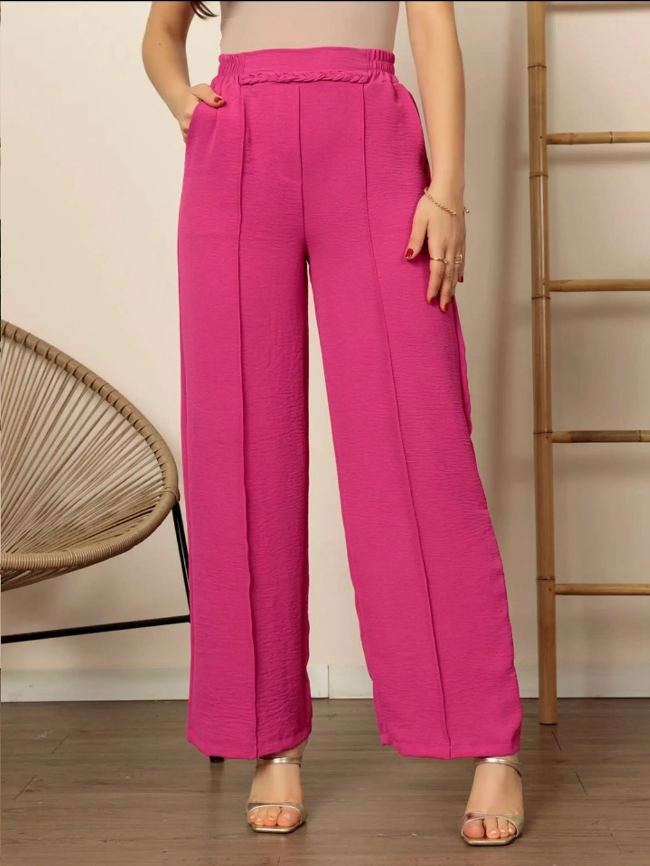 Calça pantalona duna com trança