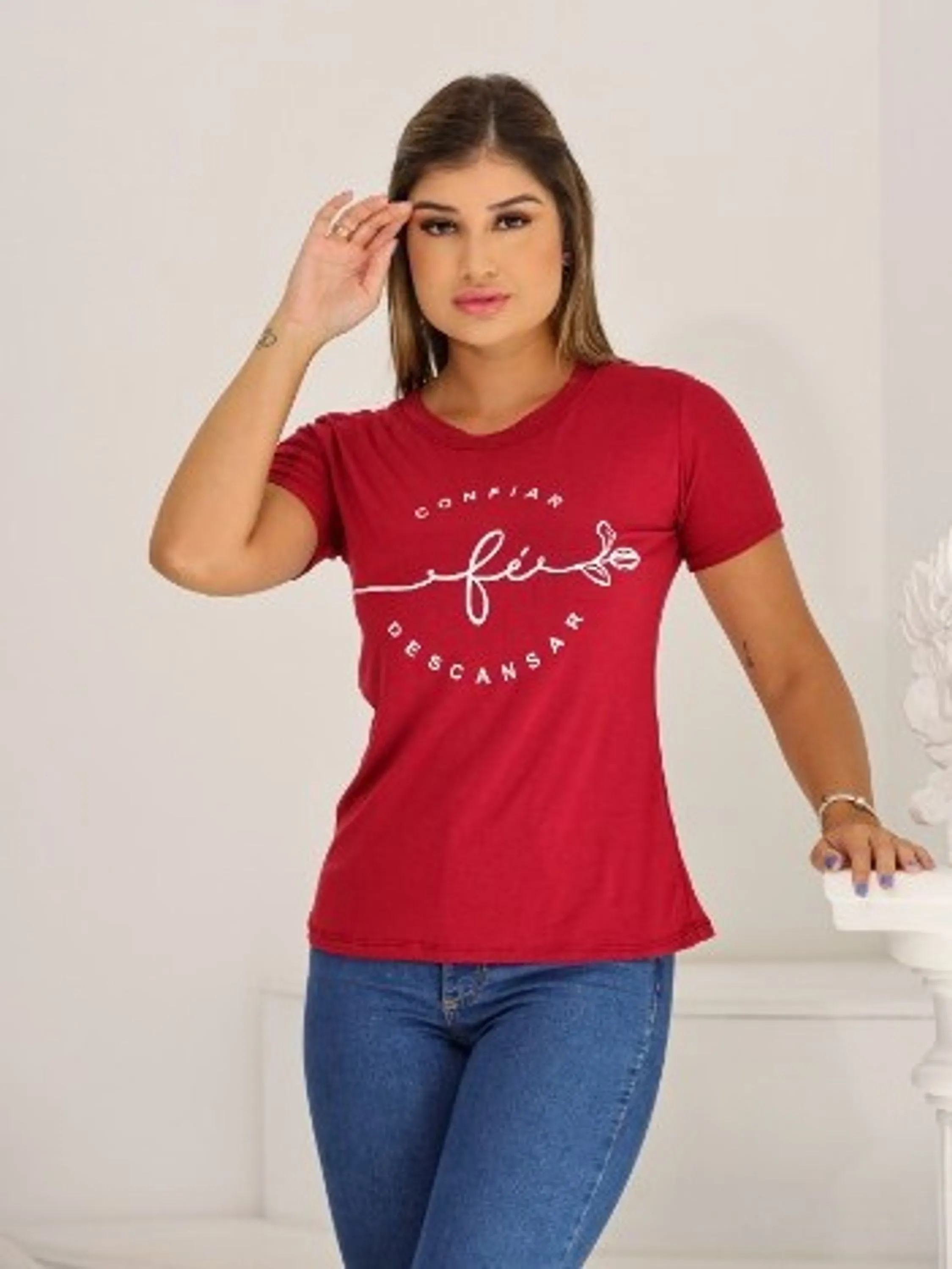 Novidade tshirt estampa "fé, confiar e descansar"