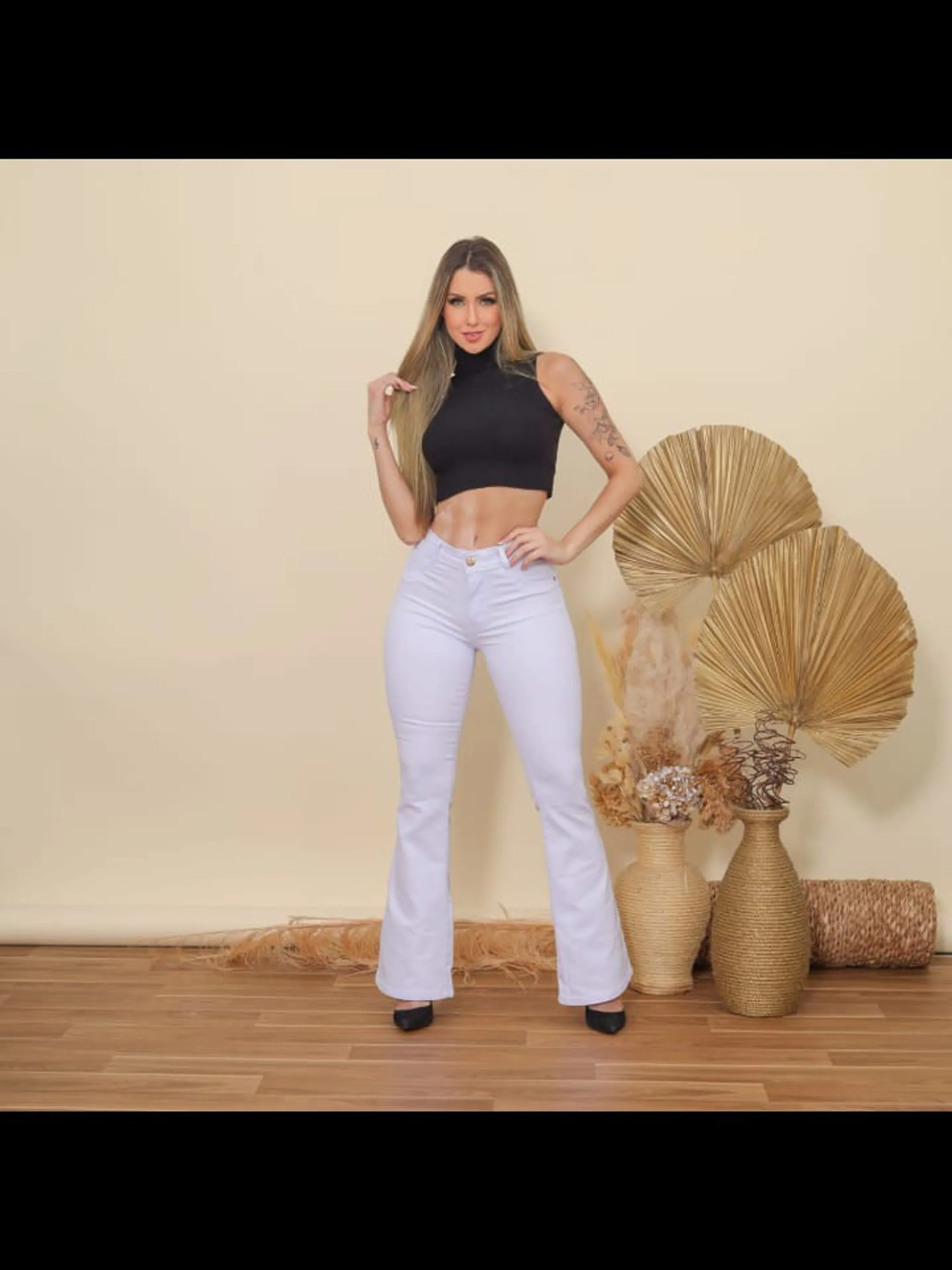 Calça feminino flare branca