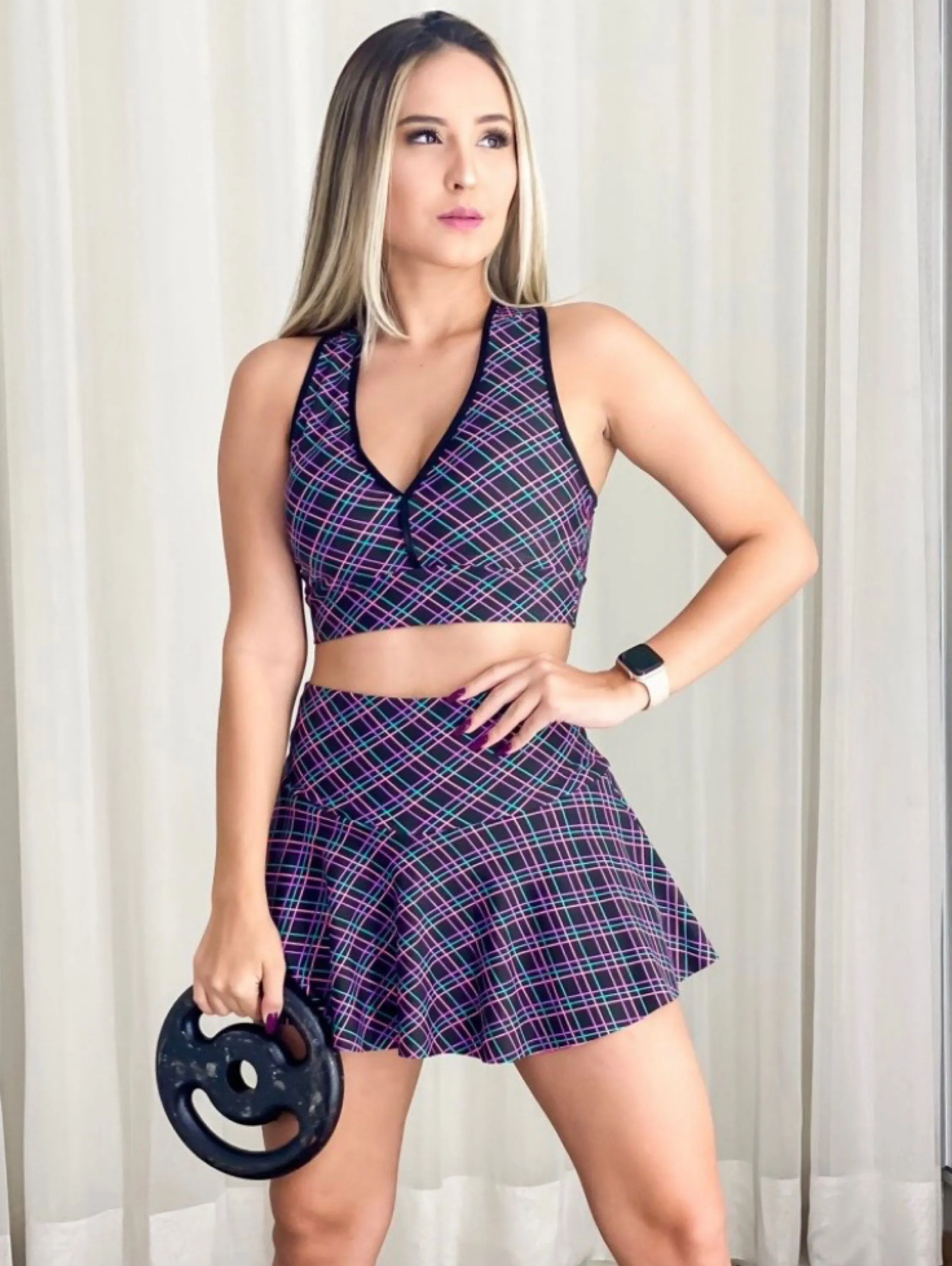 Conjunto feminino fitness short saia cós alto e top modinha