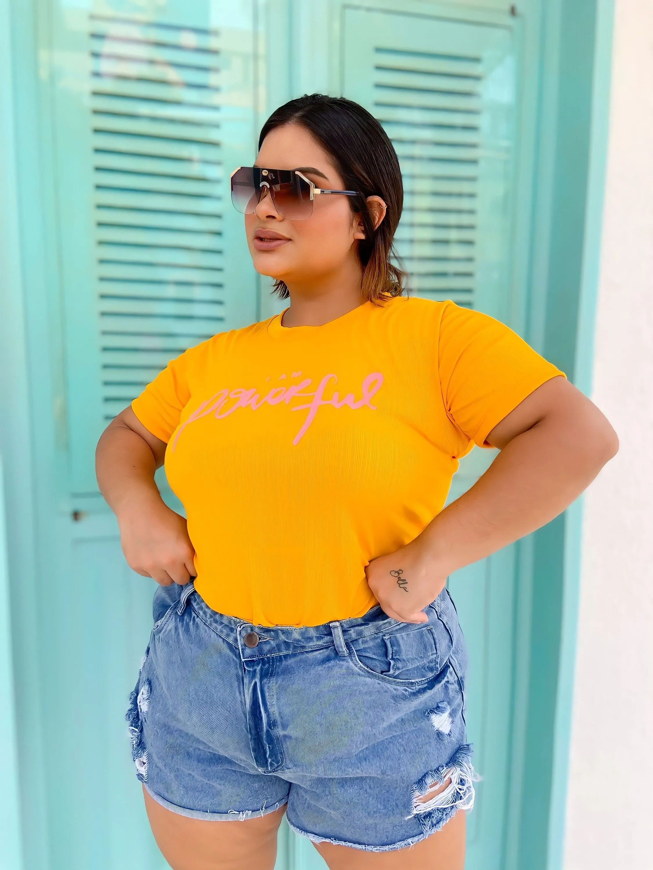 Tshirt Powerful Amarela Plus Size