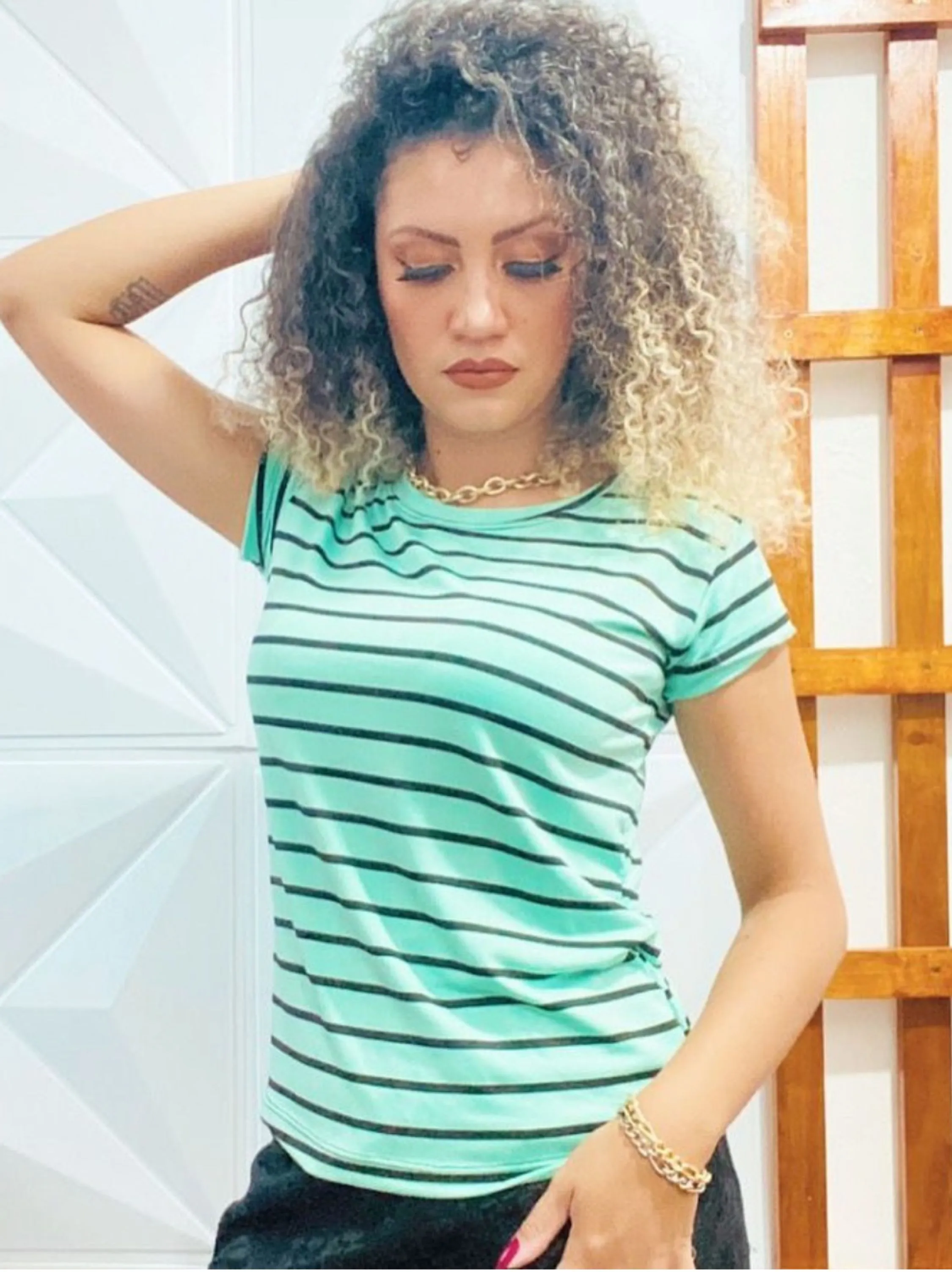 Blusa t shirt listrada