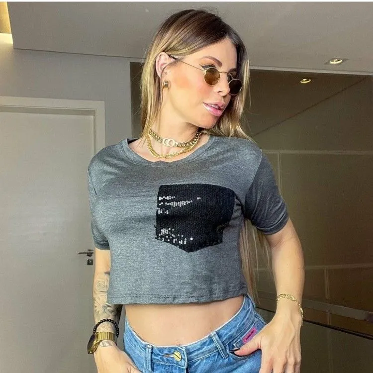 Blusa Cropped com bolso paette