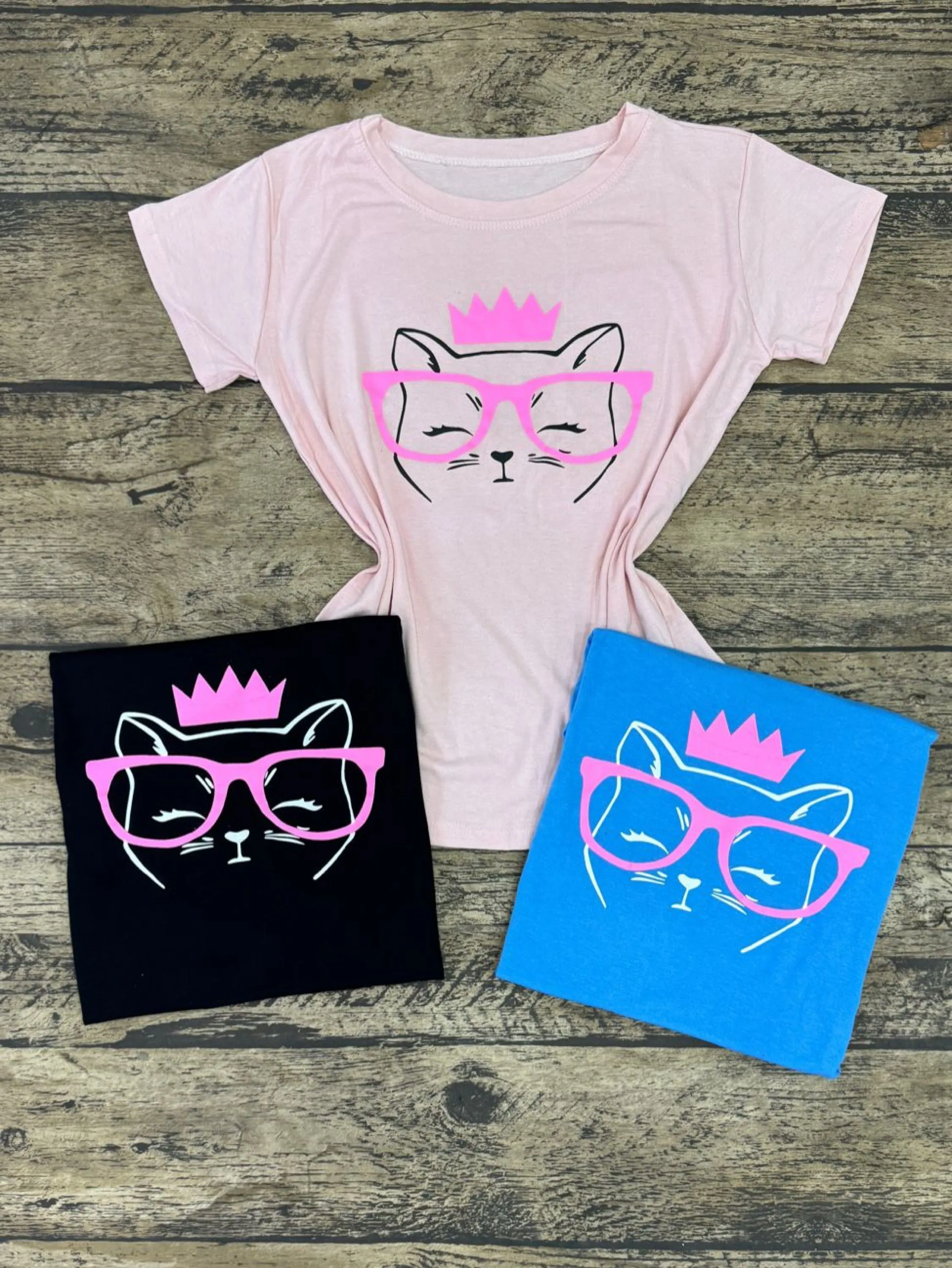 Blusa t shirt com estampa gato de óculos