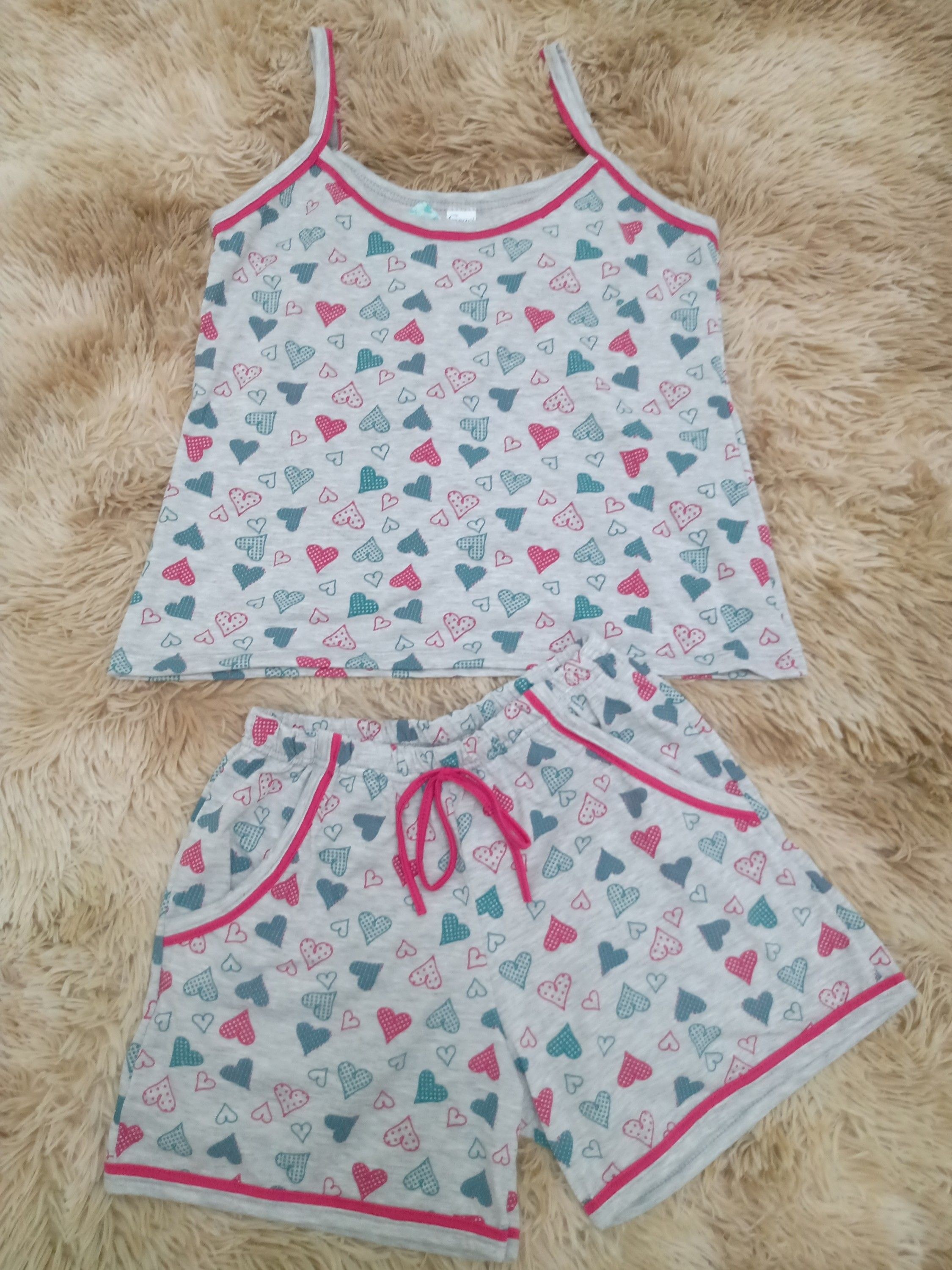 Pijama alça estampa coração com bolso