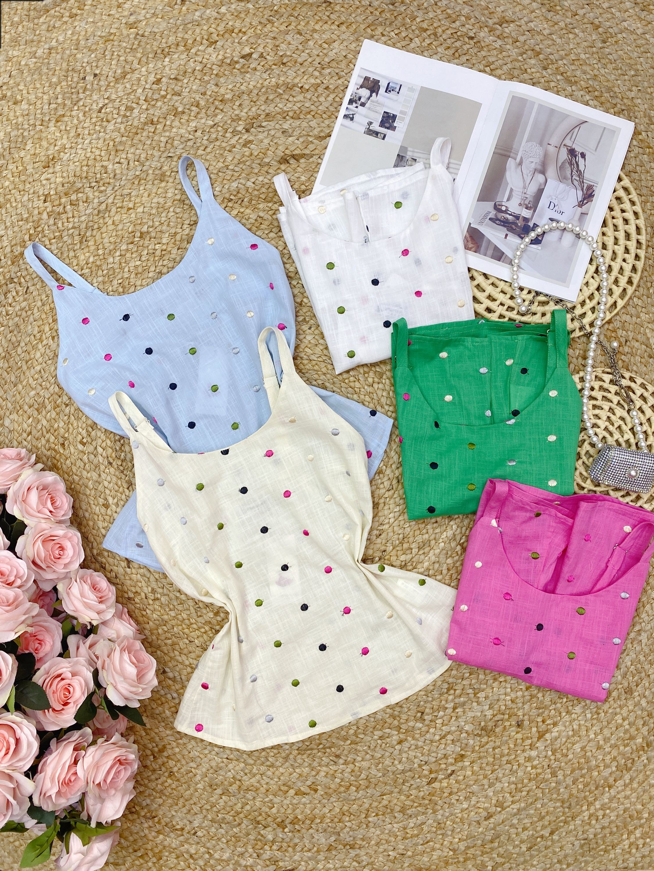 Regata linho com bordado Isabella moda