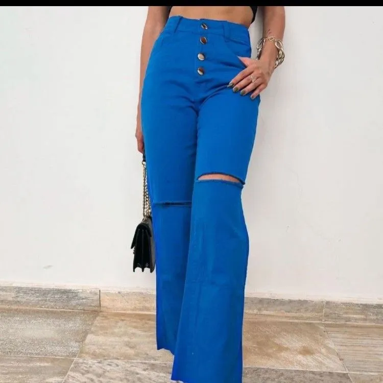 Calca cintura alta jeans com detalhe rasgado Isa fashion