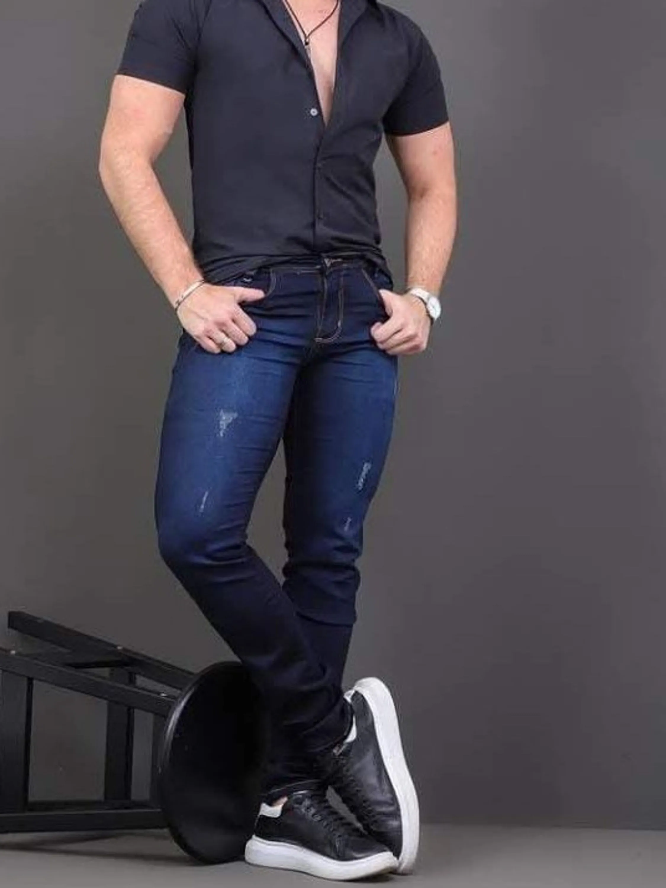 Calça jeans masculina reta