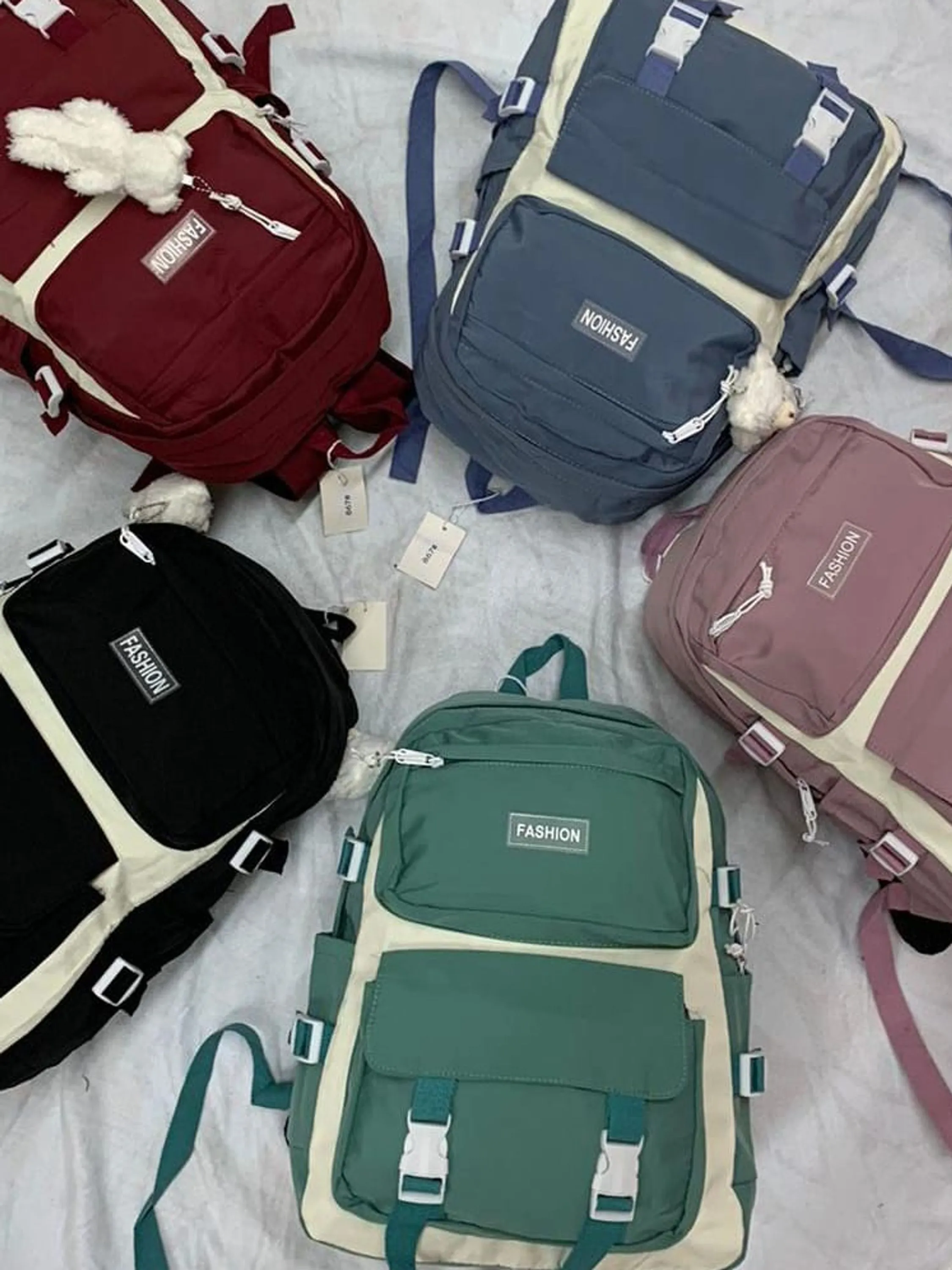 867 PACOTE COM 12 PEÇAS DE MOCHILAS UNISSEX/ADULTO/INFANTIL COM CHAVEIRO DE URSO