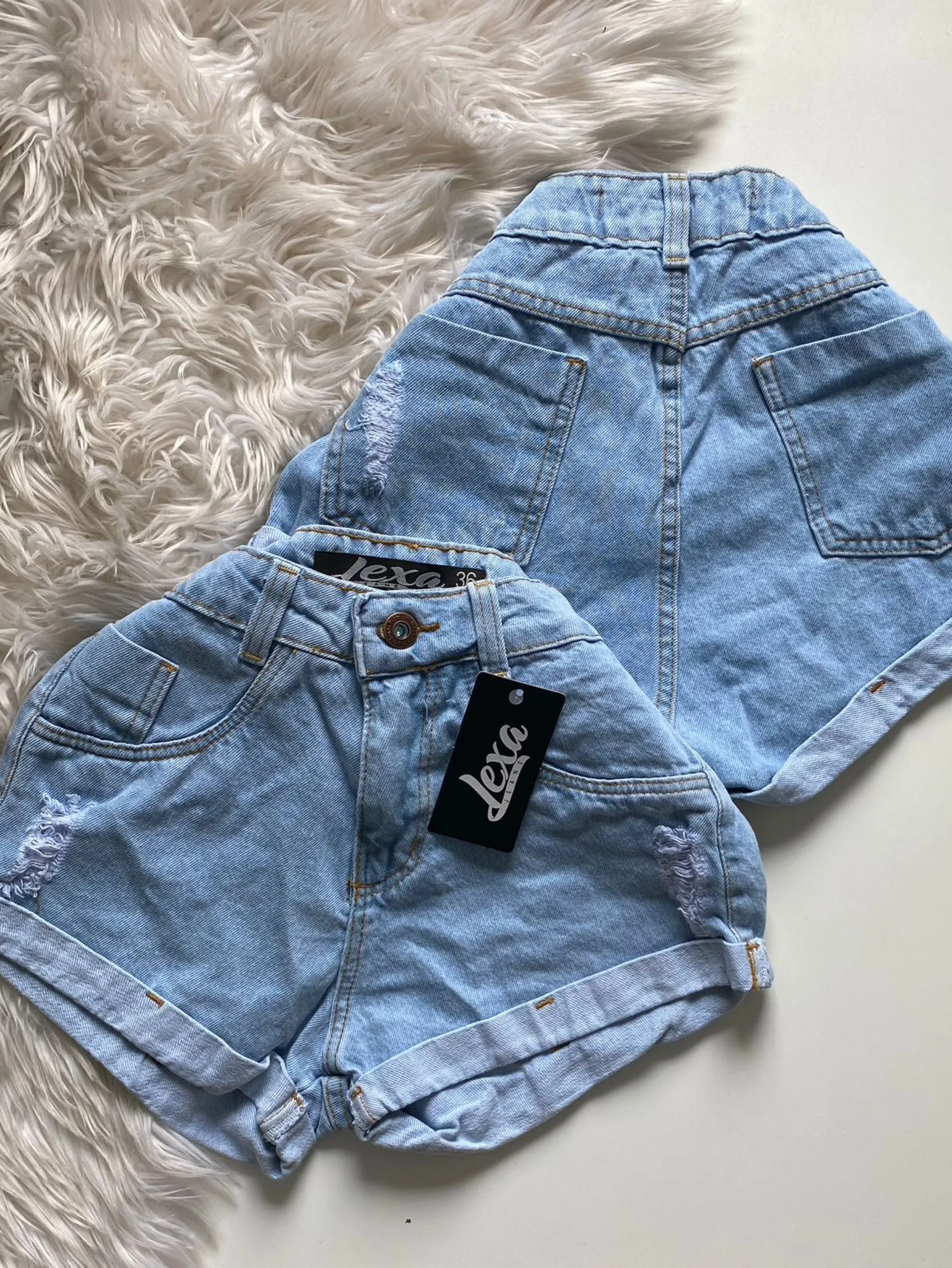 Short jeans feminino