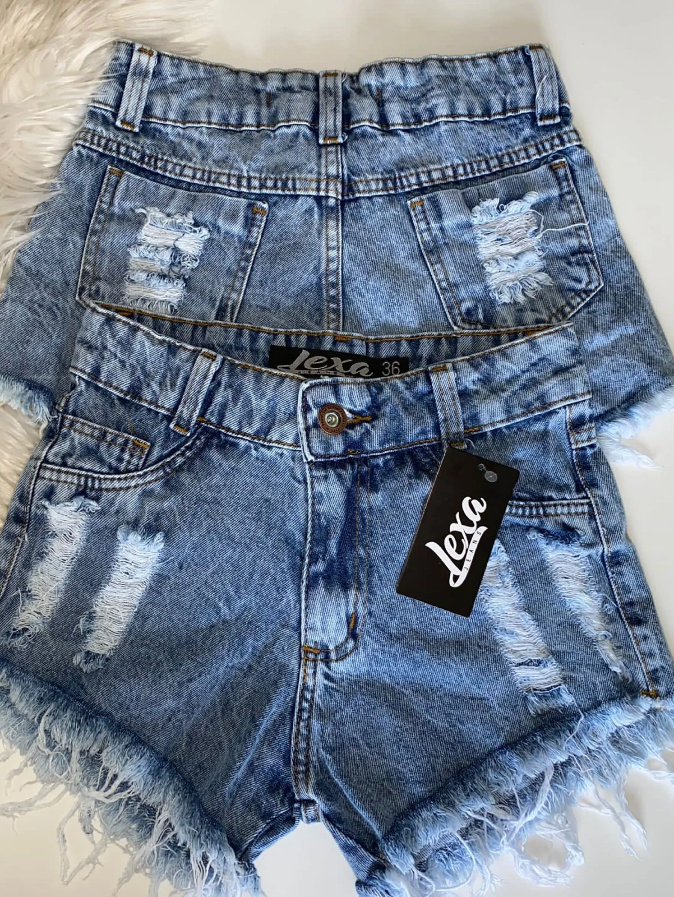 Short jeans feminino