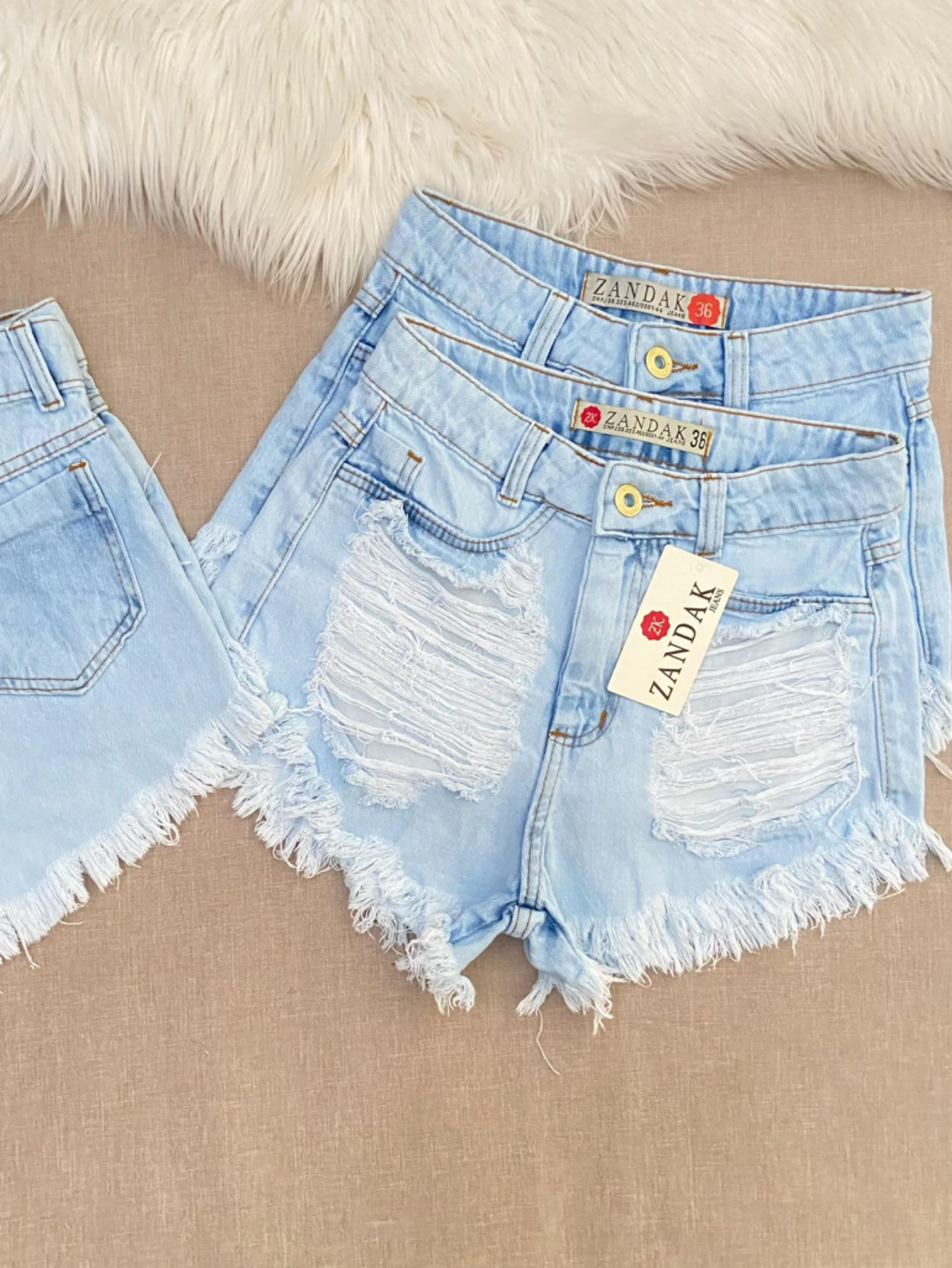 Short jeans feminino