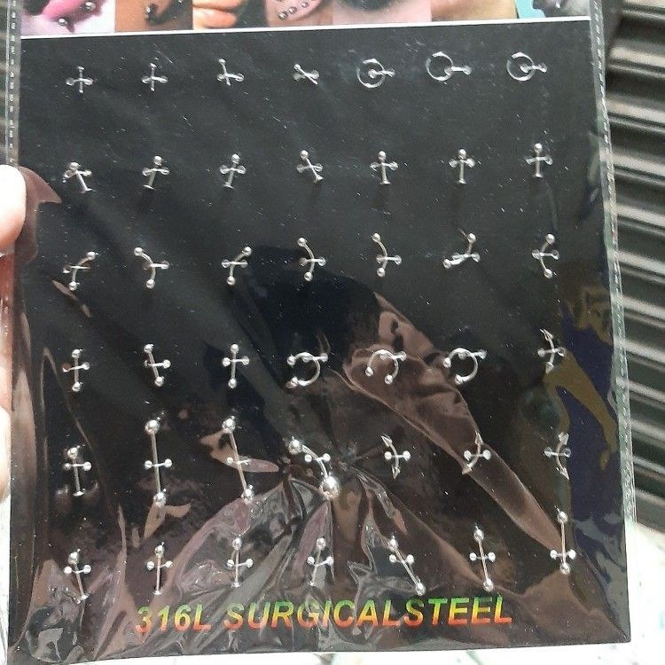 Pirceng aço cirúrgico, variados na cartela