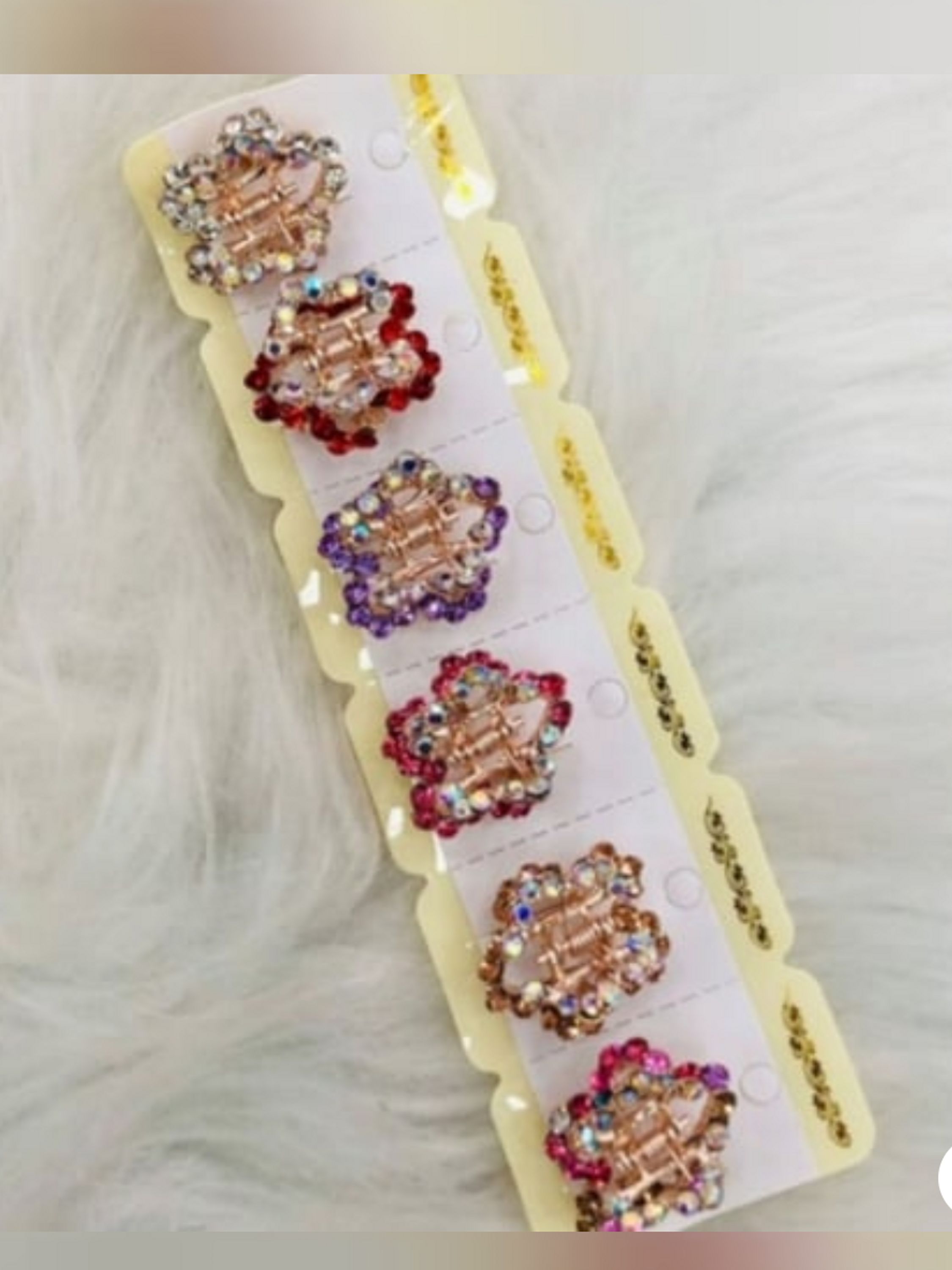 Piranha o strass muito brilho lindas.