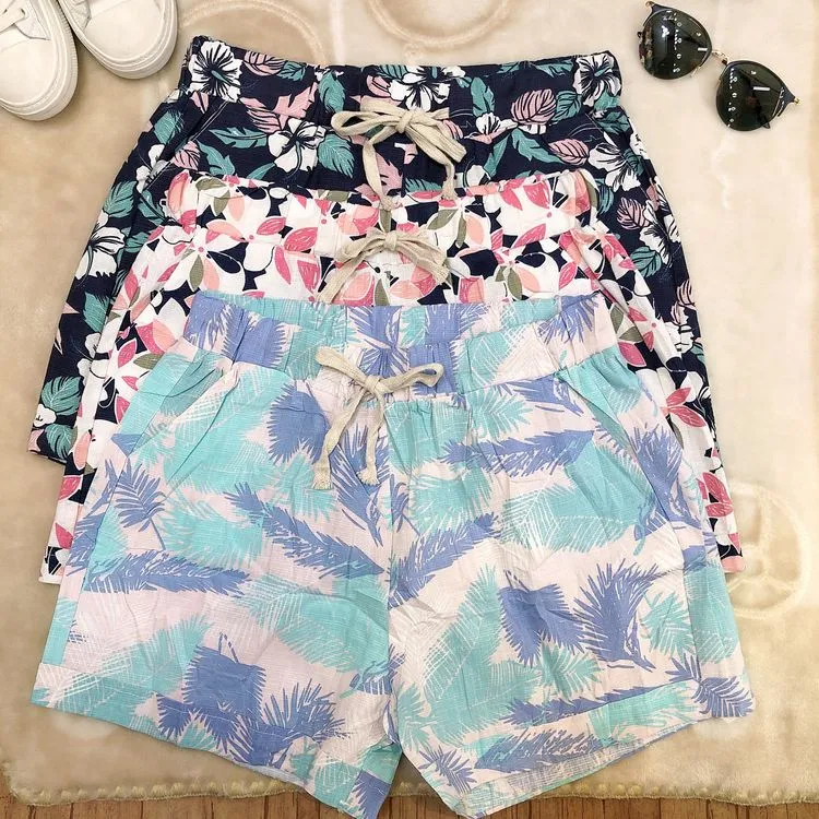 Short e Bermuda Kelly Modelo Feminino