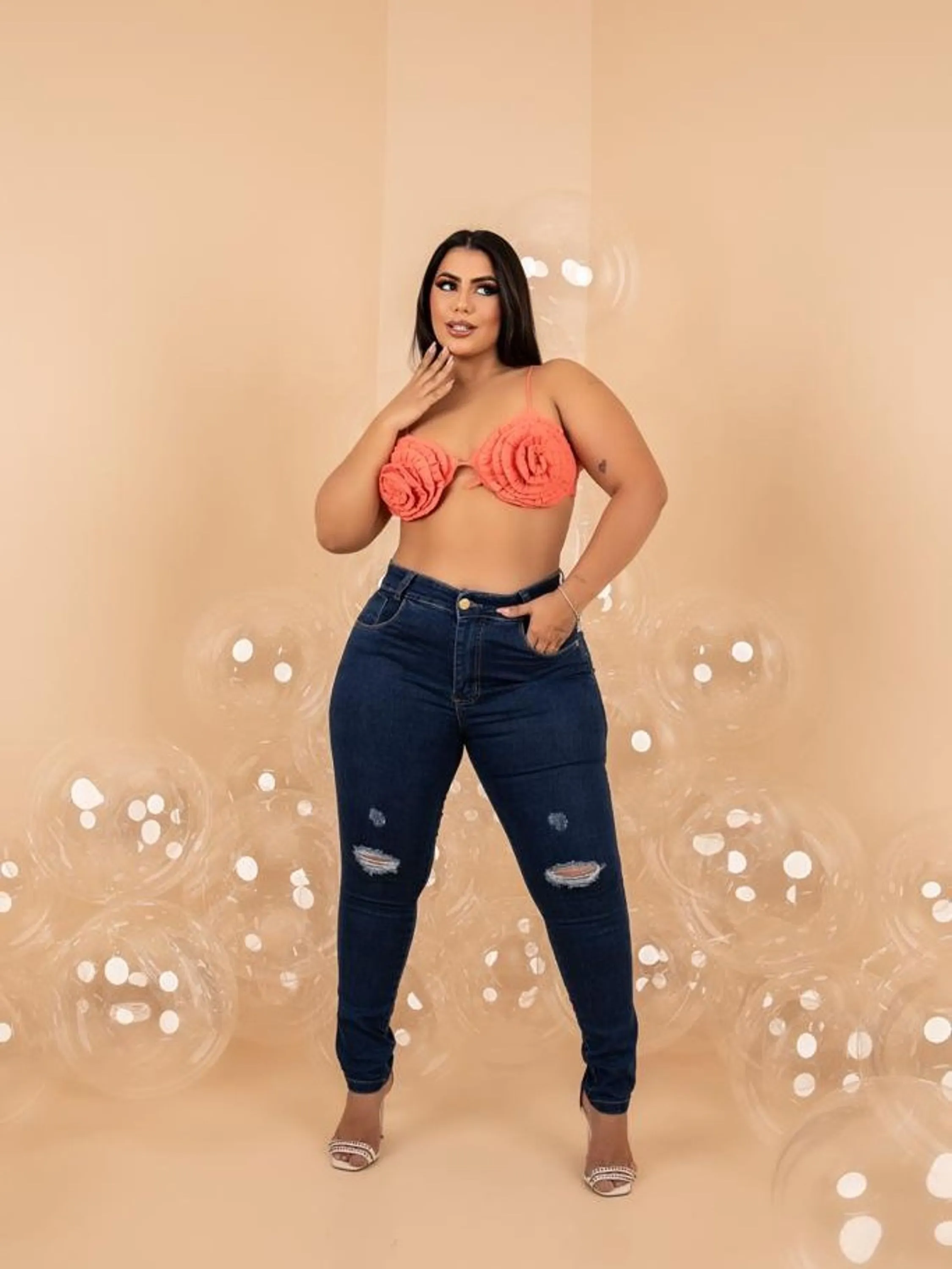 Calça skinny plus size cintura alta com elastano