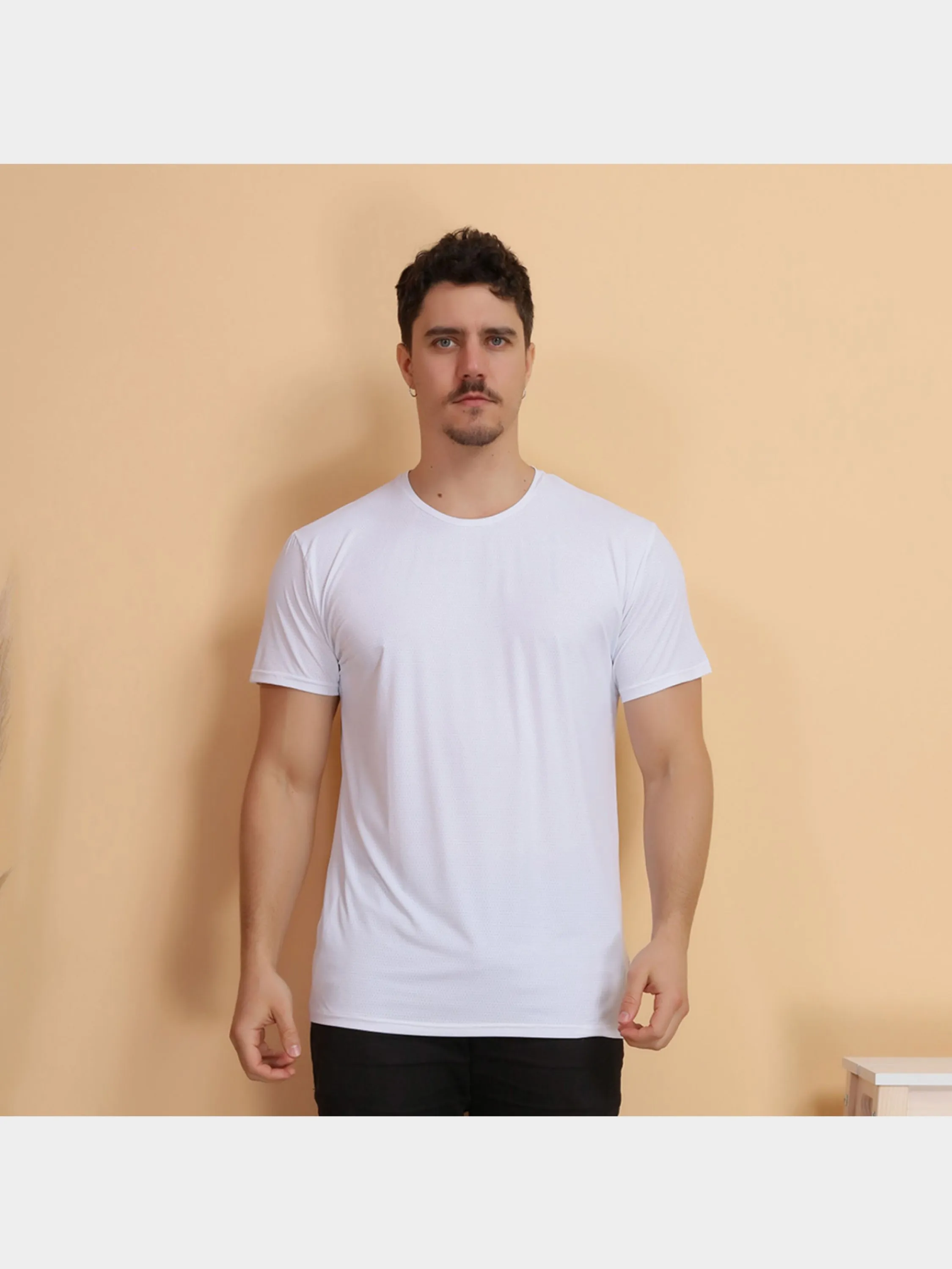 Camiseta masculino manga curta malha fina com elastano pra verão sports