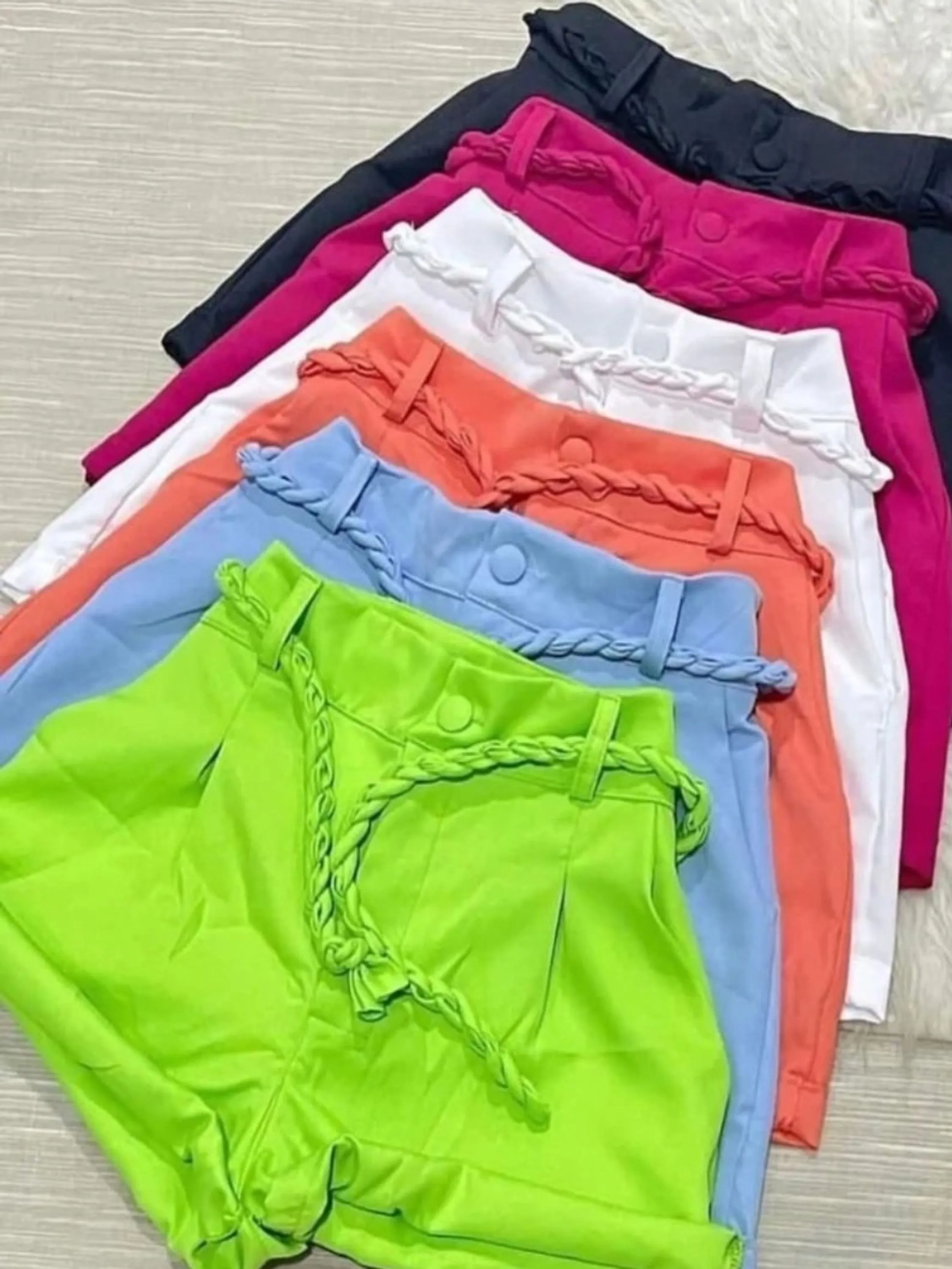 Shorts cordinha