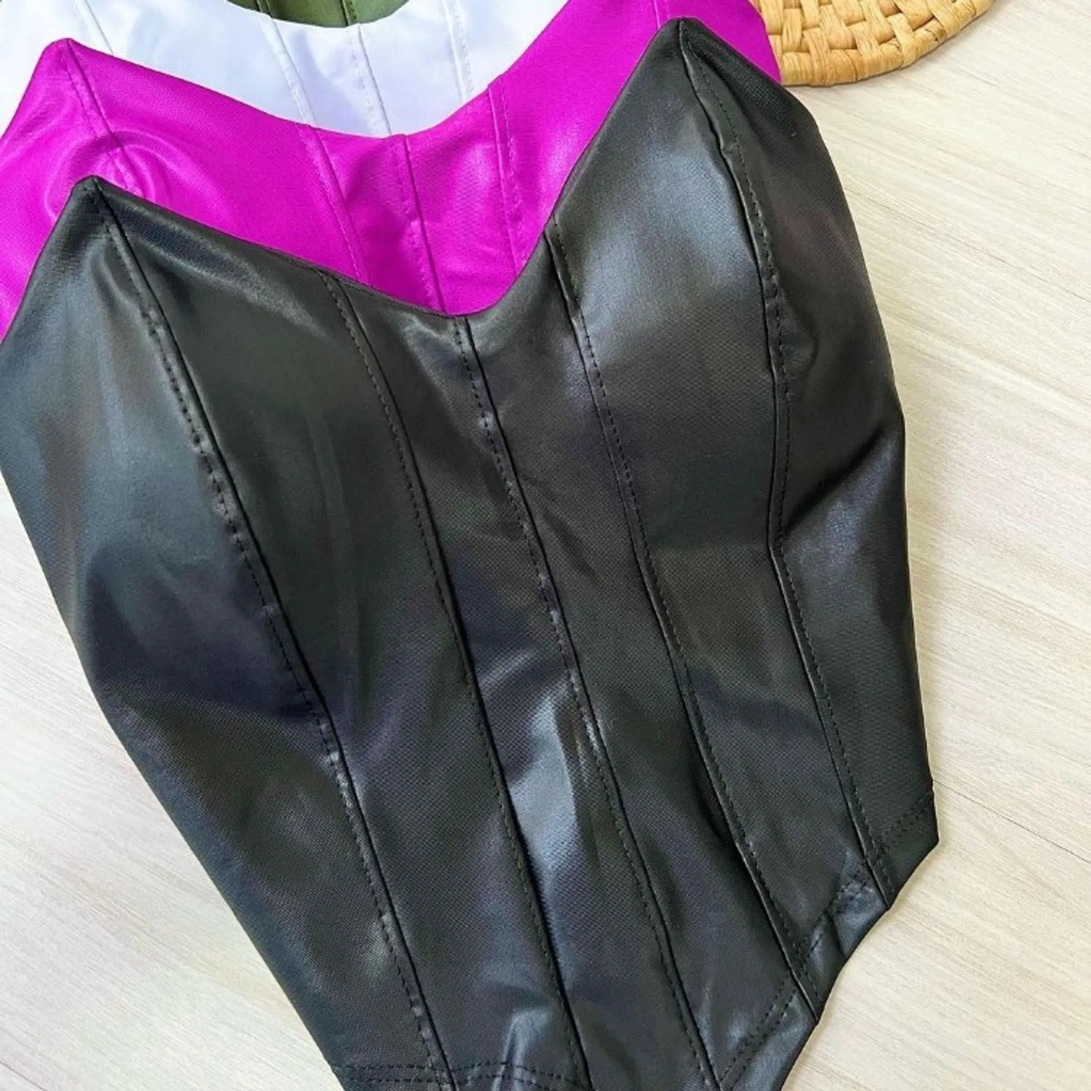 Cropped corselet cirrê