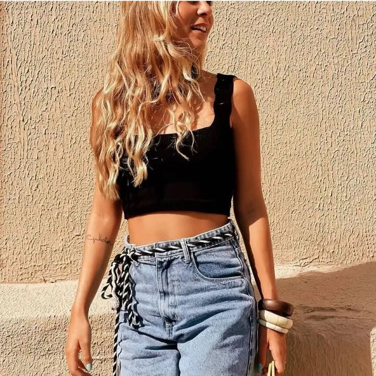 Cropped modal linda bella