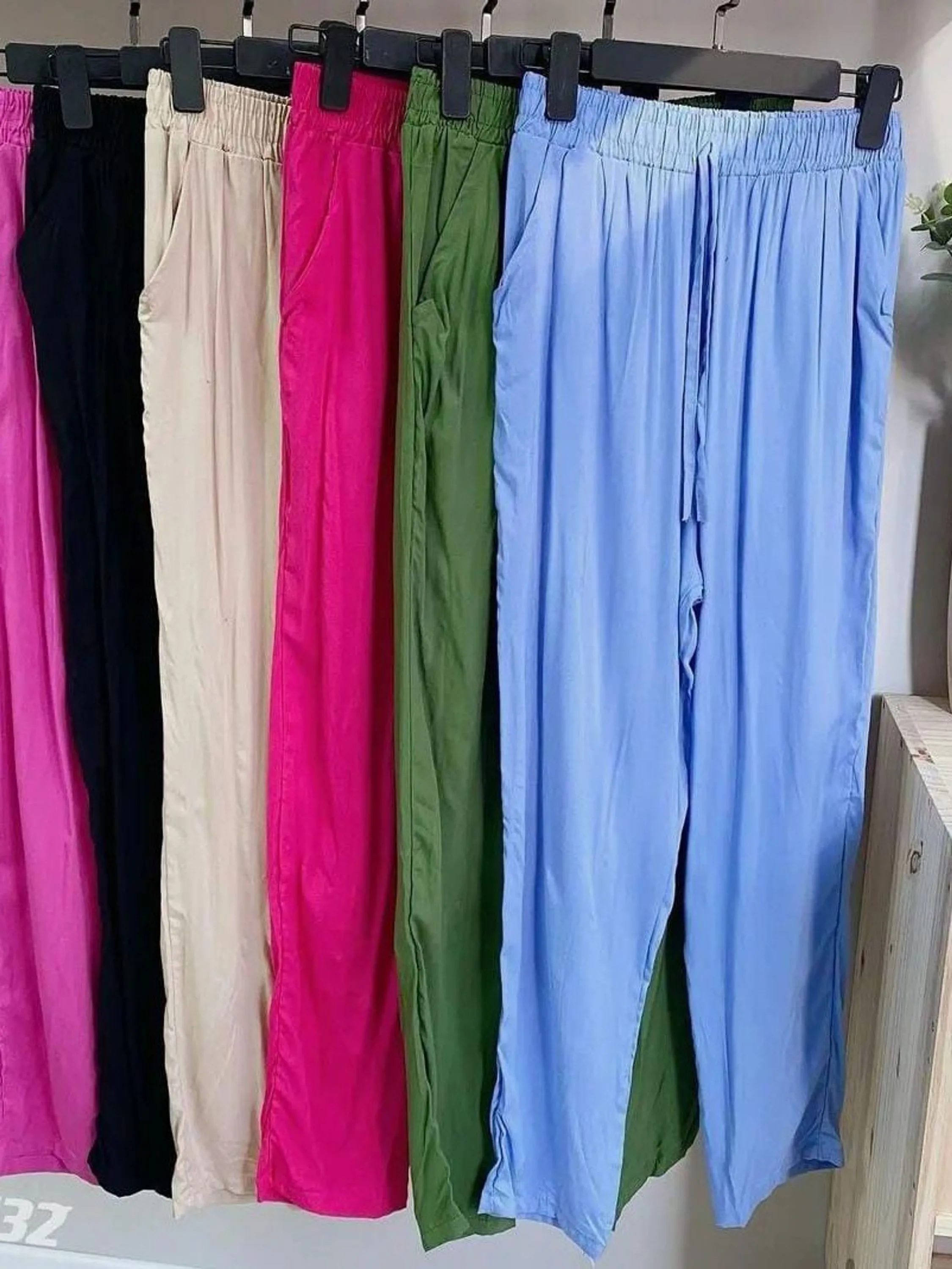 Calça viscose normal básica feminina