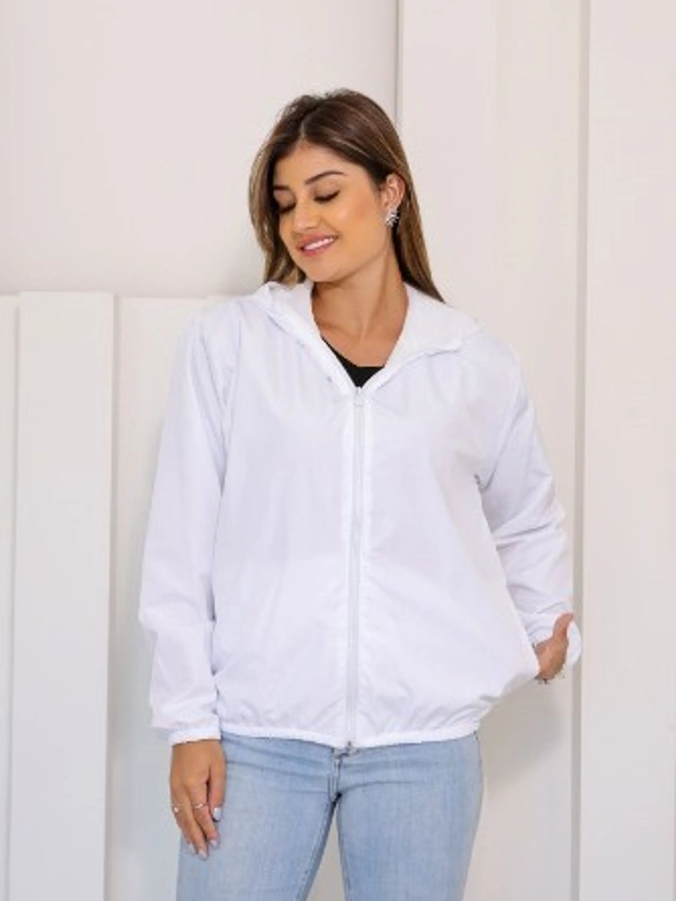 Blusa corta vento básica