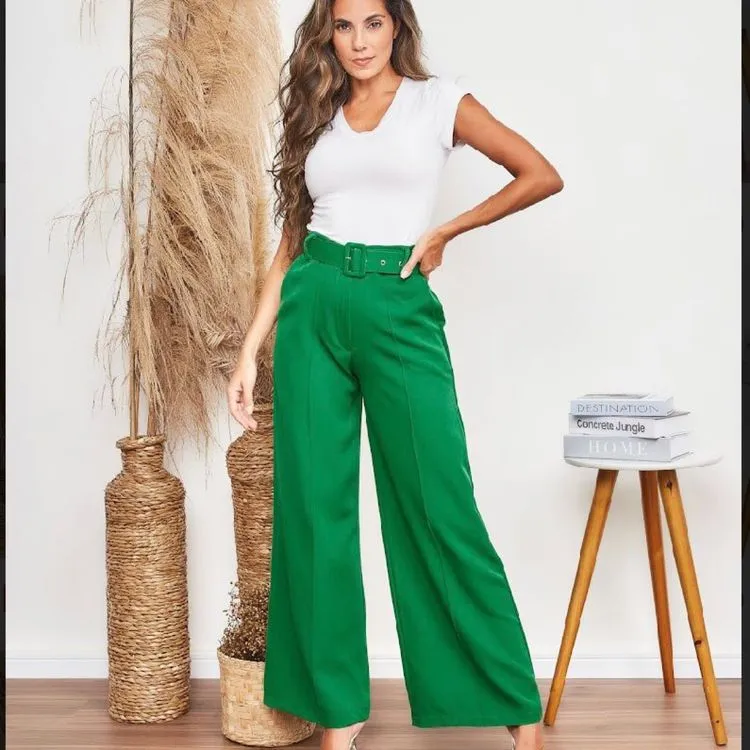 Calça pantalona alfaiataria feminina com cinto