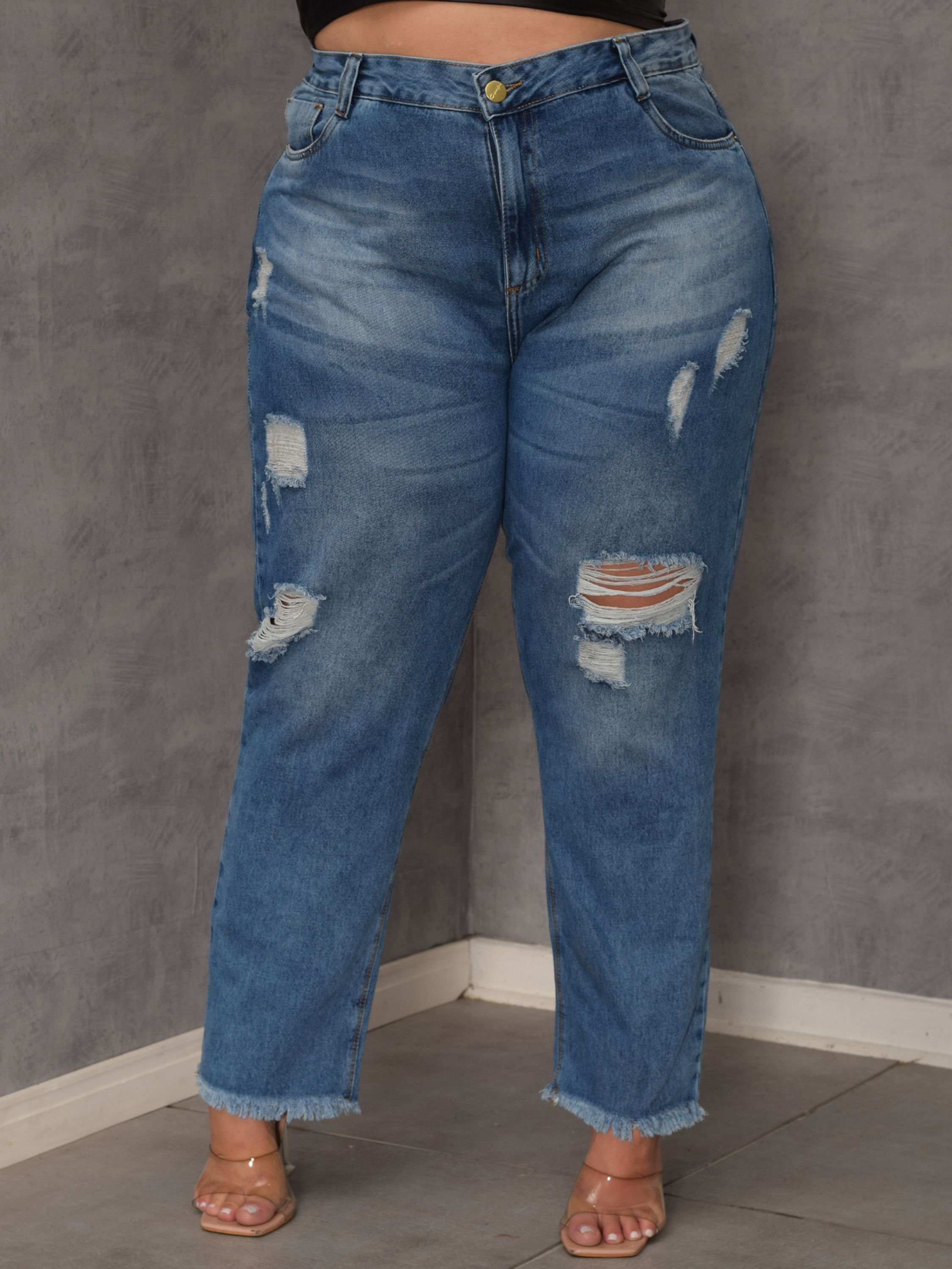 Calça Jeans Plus Size Mom.