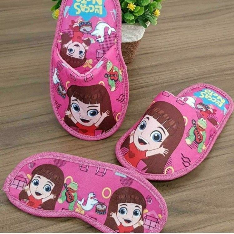 Pantufa com Tapa Olho