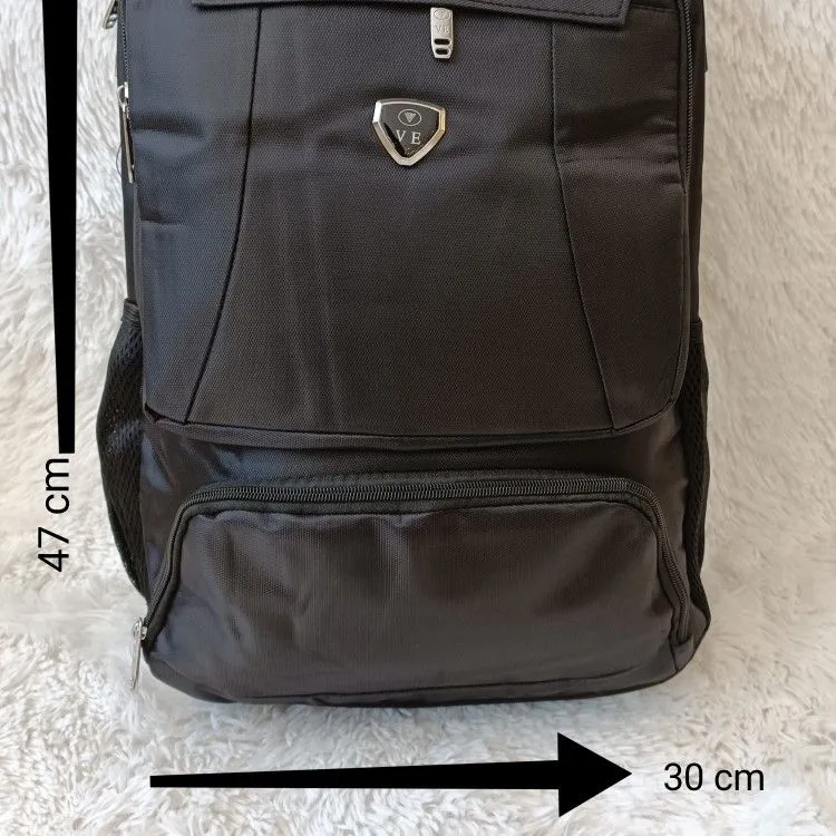 Mochila grande masculino com cabo Usb