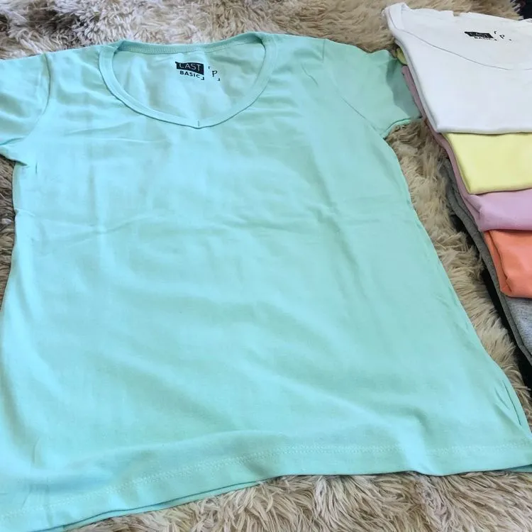 Blusa camiseta feminina lisa básica gola v algodão luli outlet