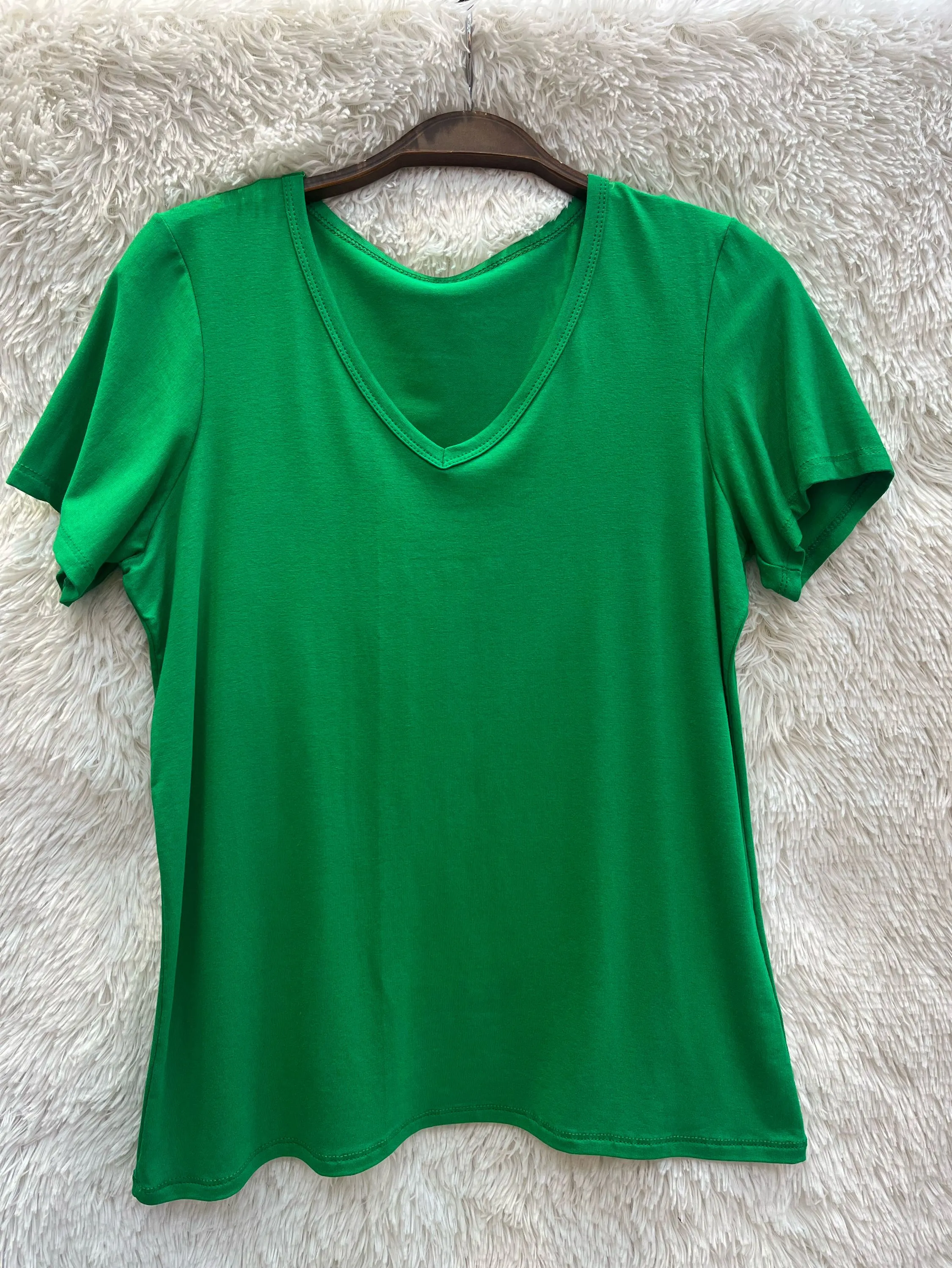 Blusa gola V