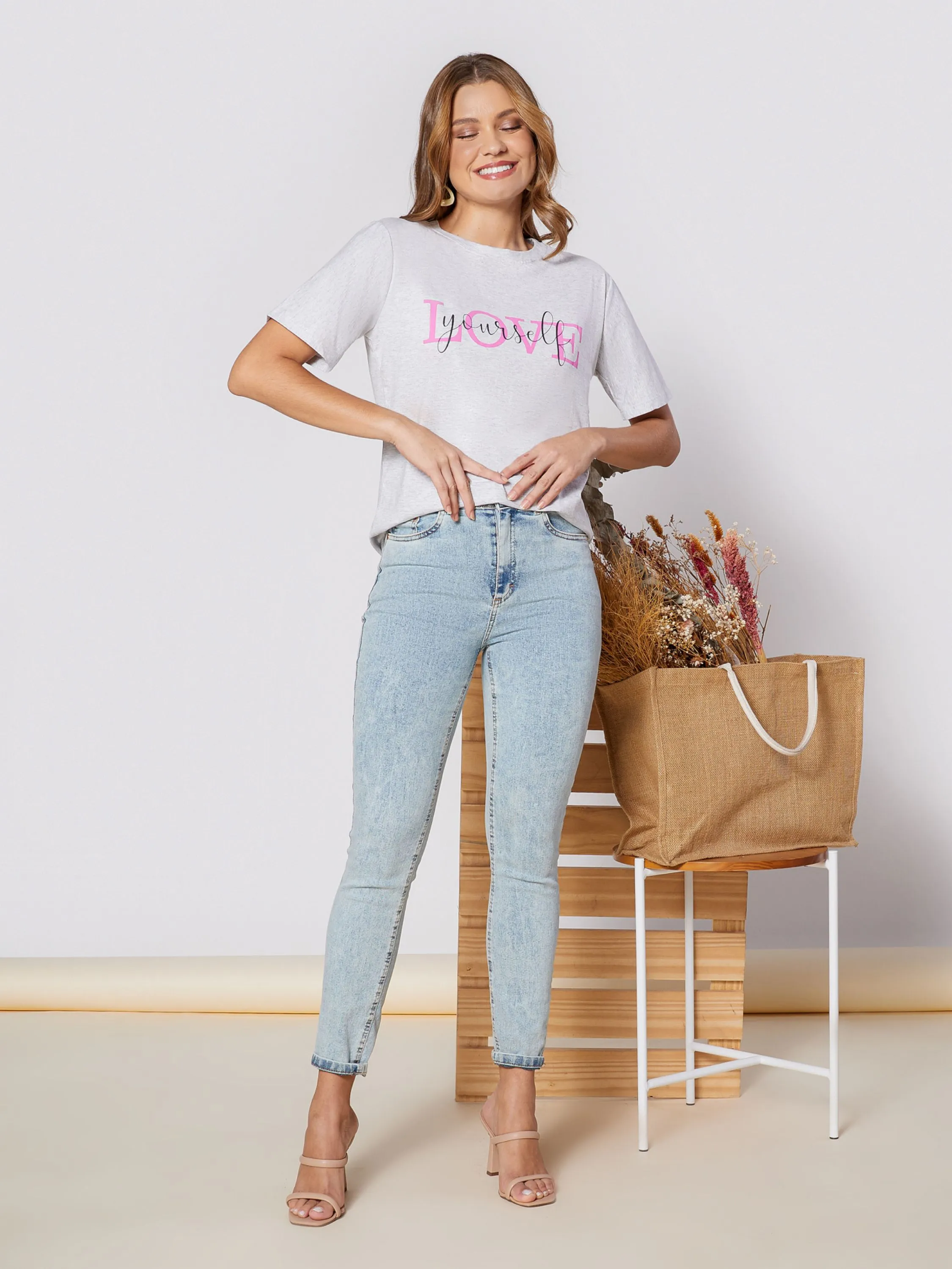 Blusa T-shirt Camiseta 100% Algodão Estampa love yourself Luli Fashion