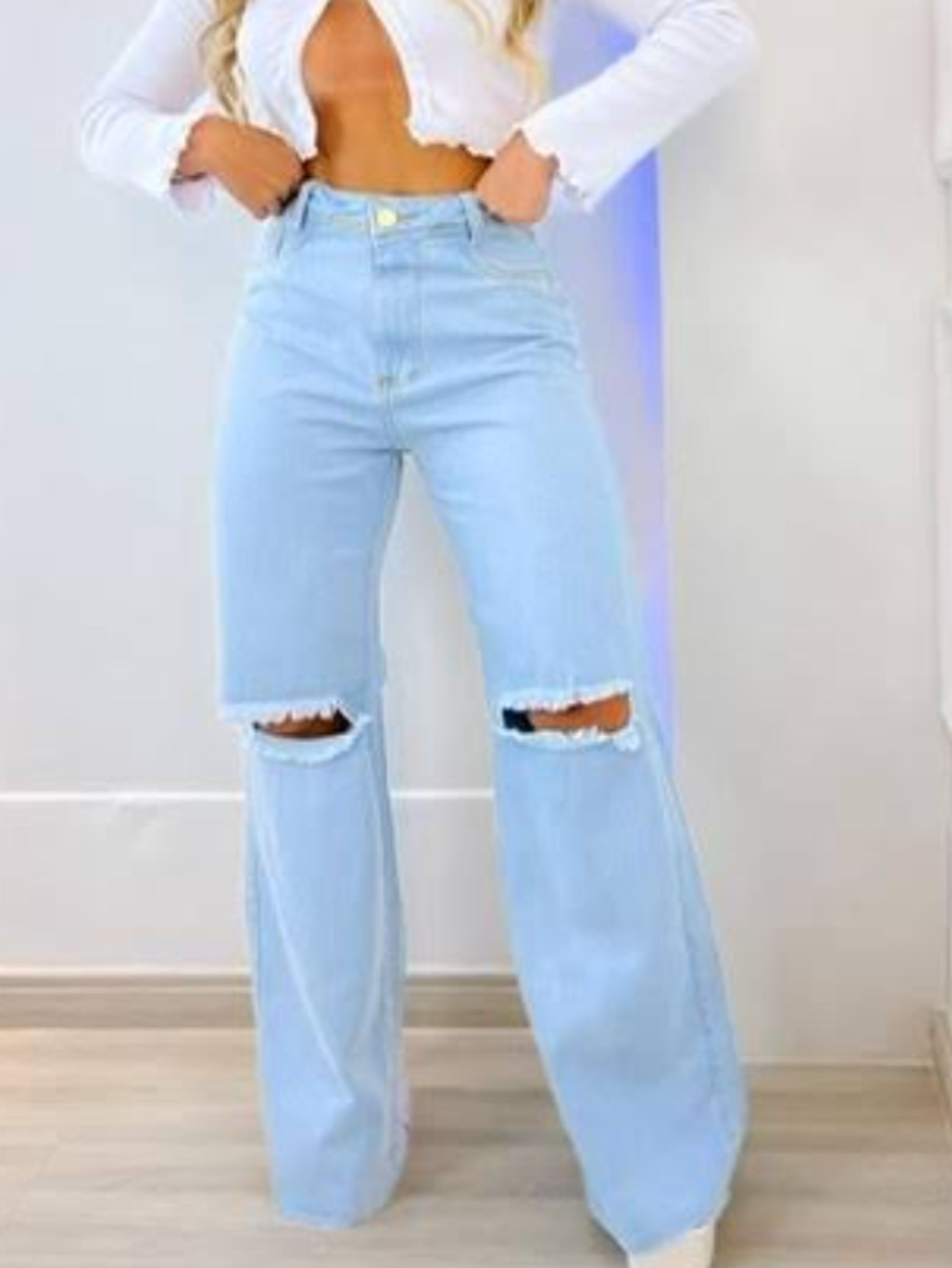 Widleg pantalona jeans feminina,a queridinha das famosas e blogueiras,feita com o melhor do Jeans ,tecido 100% da melhor qualidade,aqui na nossa loja Magnata 007 ,o melhor Jeans do mundo !!!