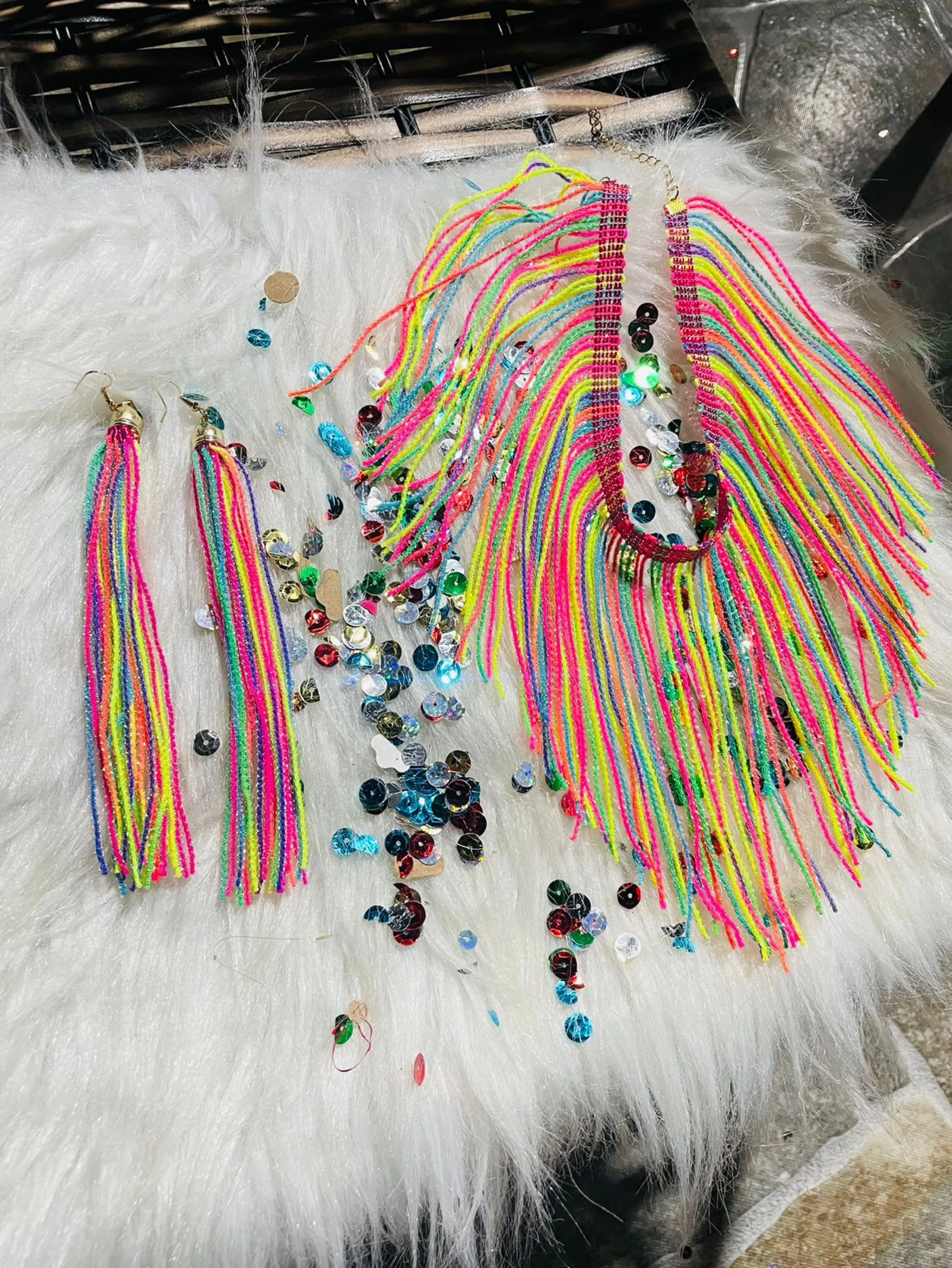 Conjunto colar e brincos carnaval