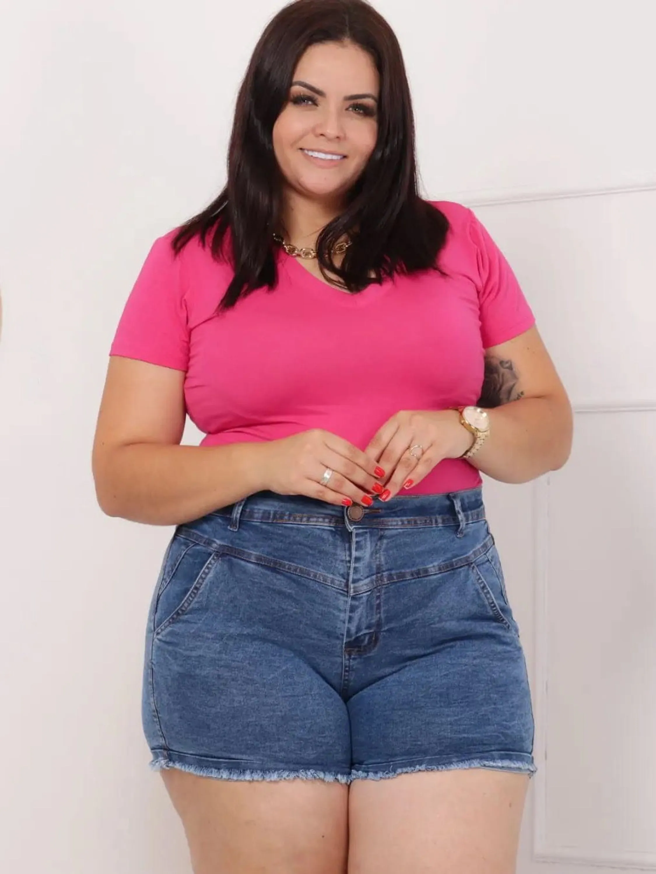 Short plus size com pinça