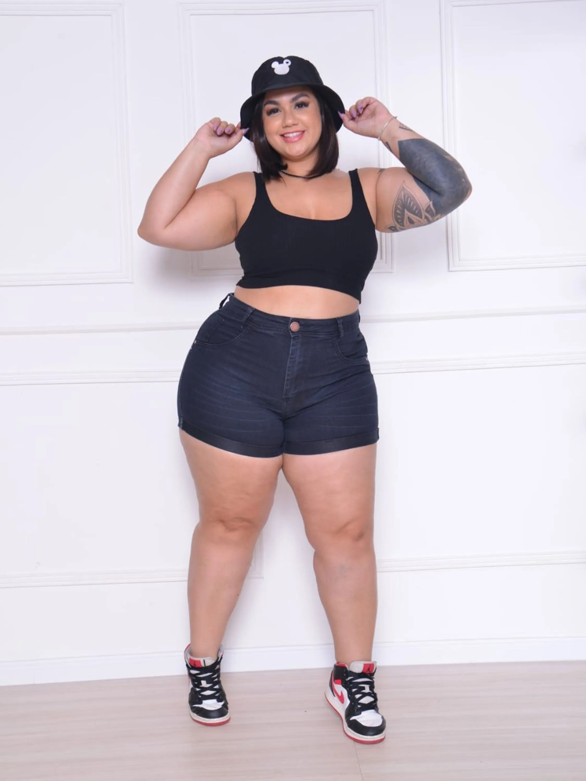 Short Mom preto Plus Size