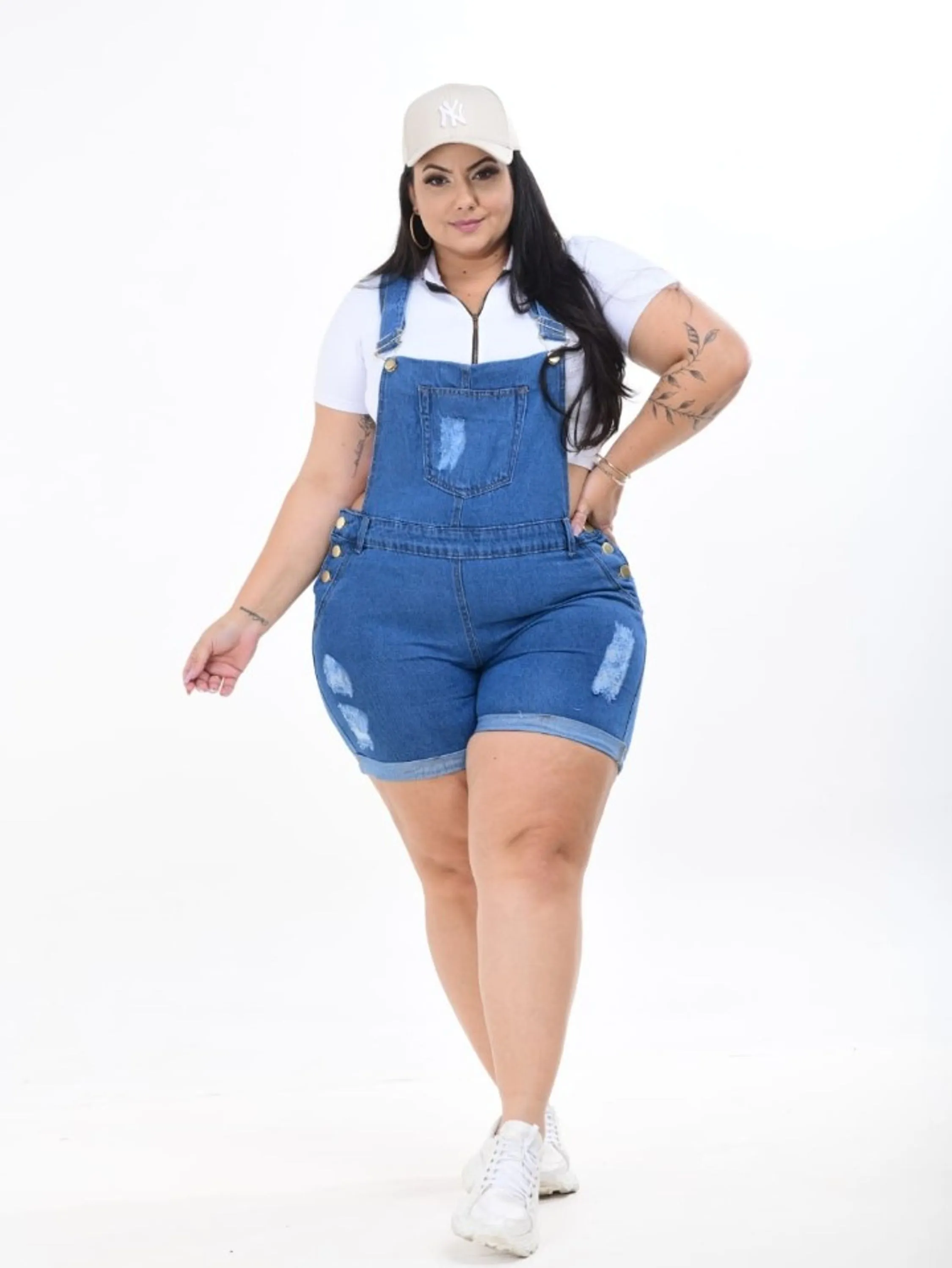 Jardineira de short plus size