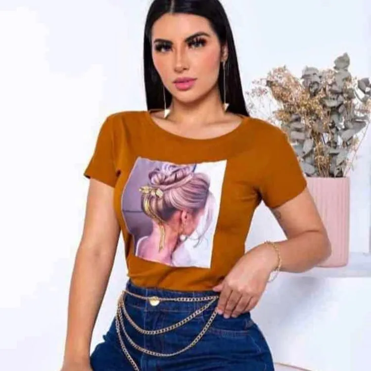 Blusa com aplicação