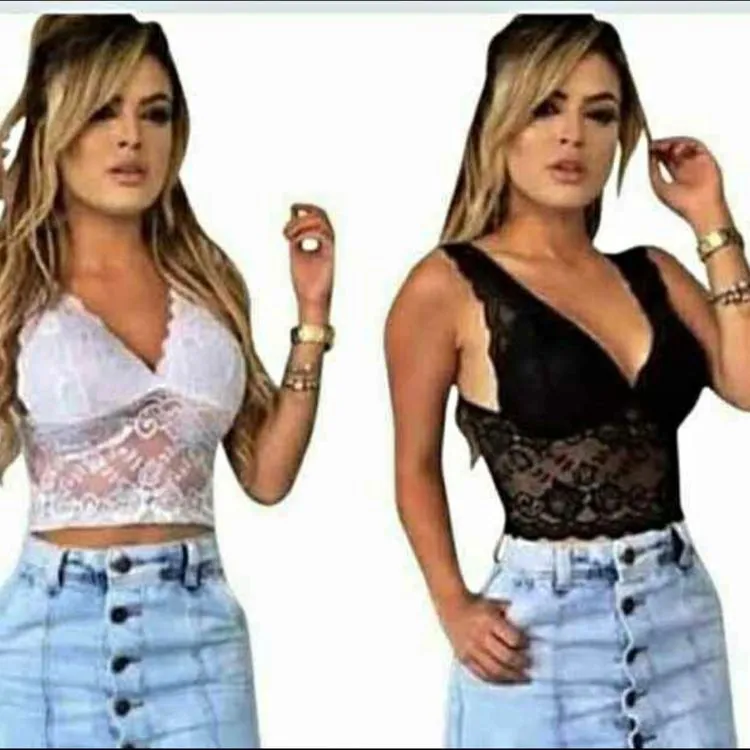 Cropped renda com bojo