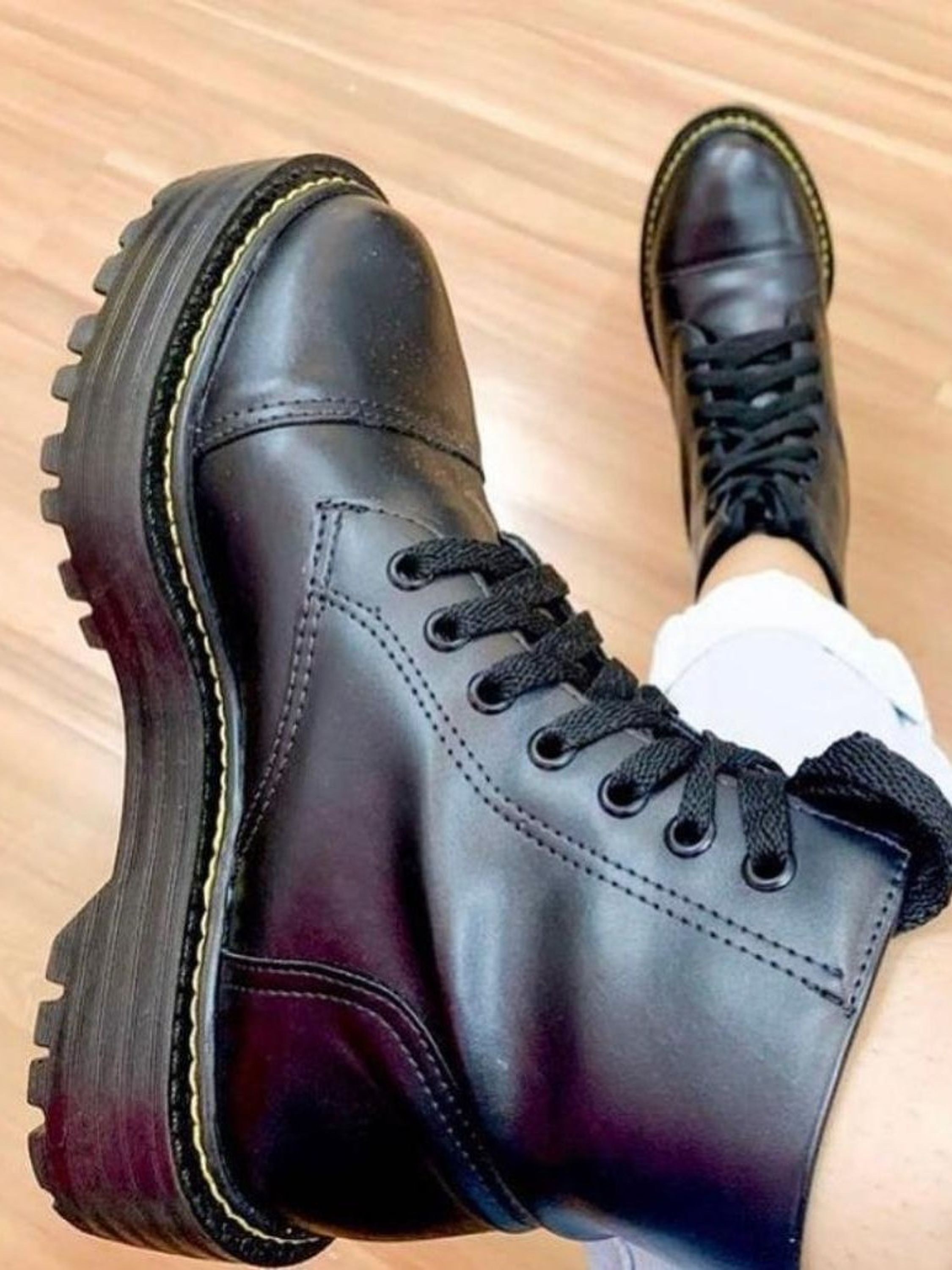 Bota Pontilhada Bella 760/46001